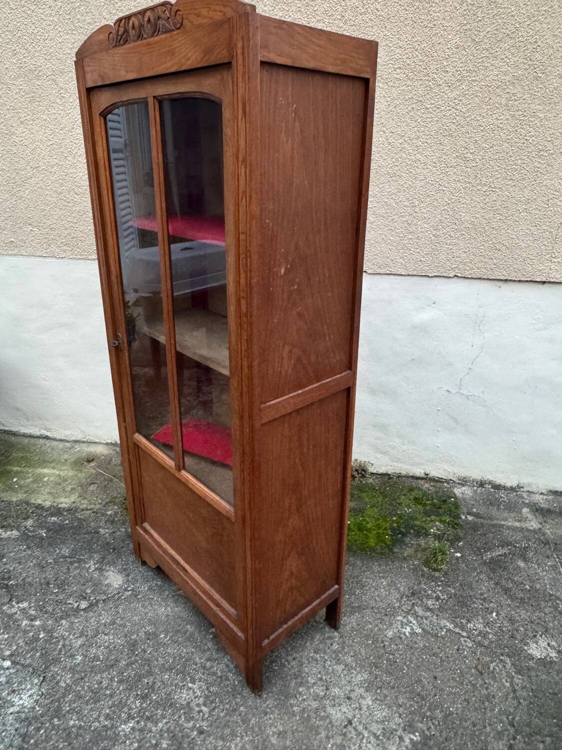 Vintage Parisian wardrobe