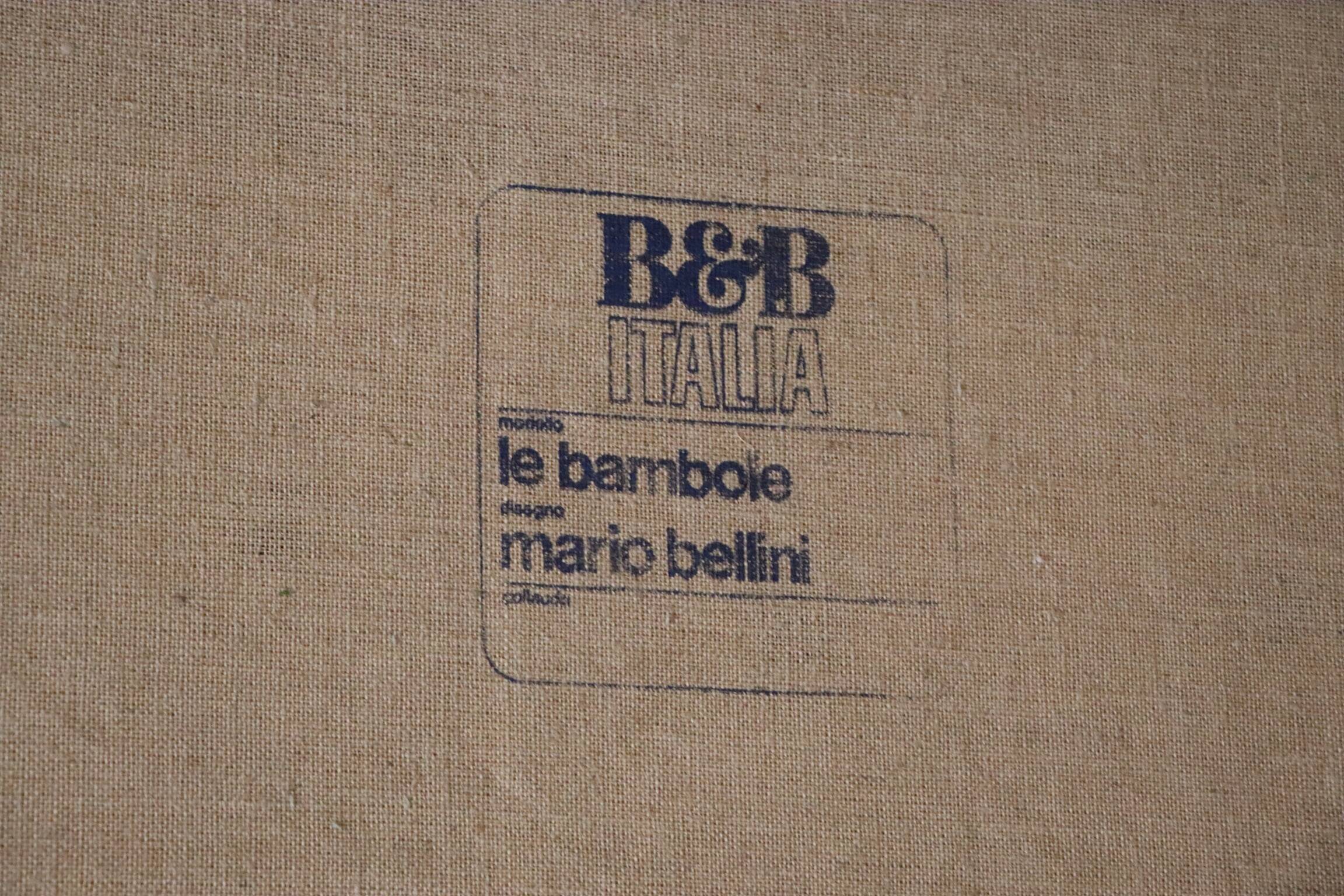 Le bambole bed in green velvet By Mario Bellini for B&B Italia, 1970s