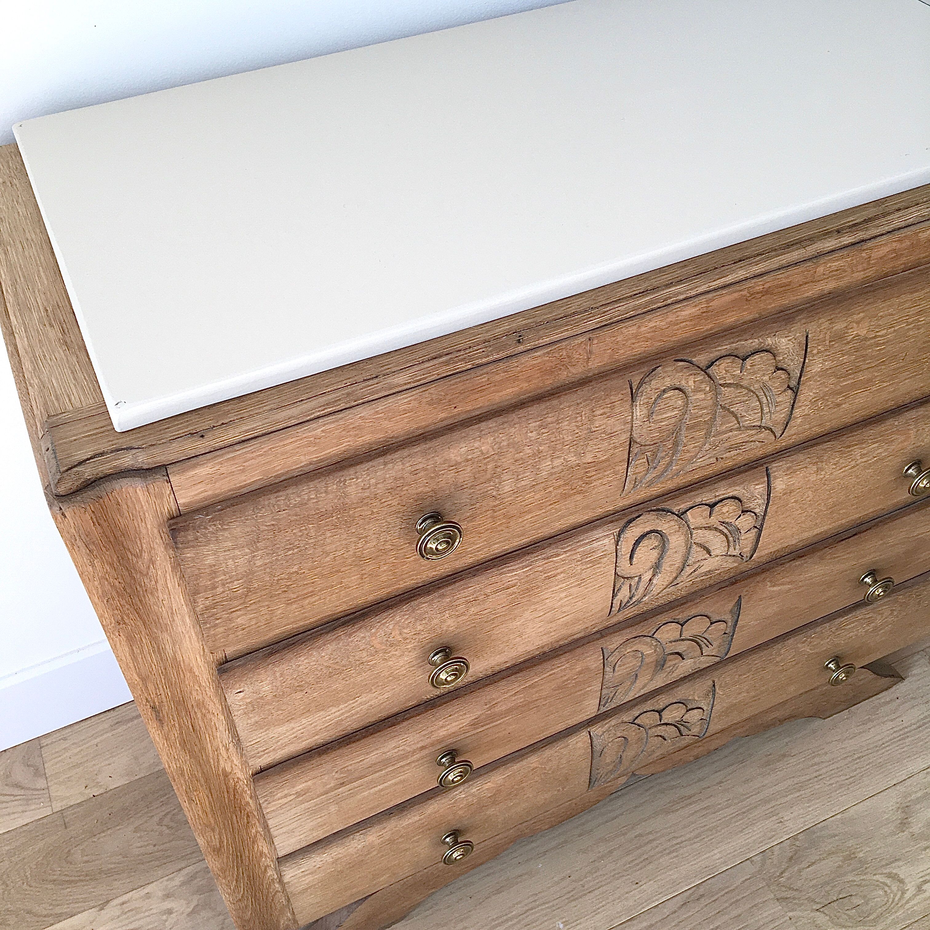 Art Deco chest of drawers