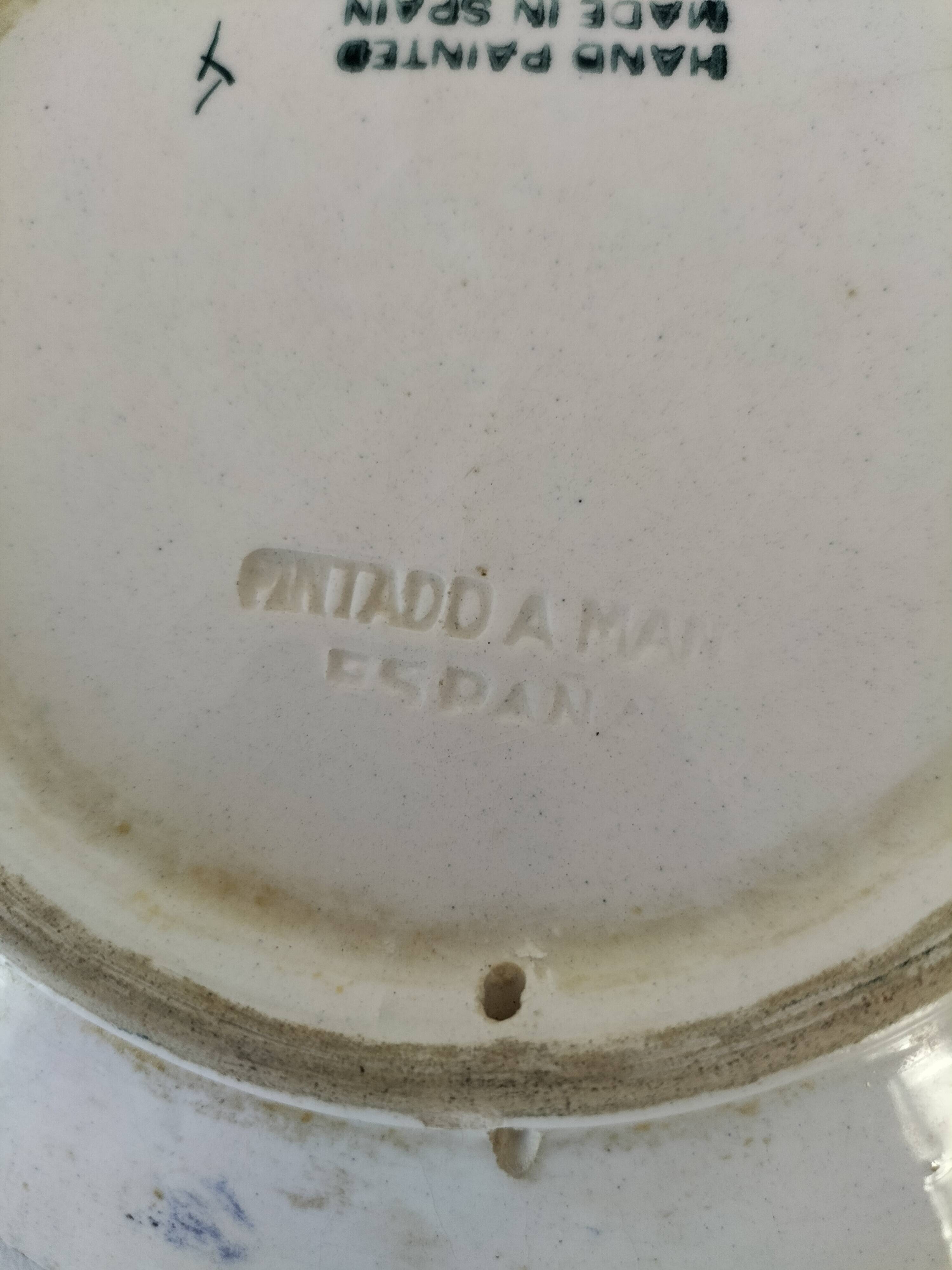 Majolica plates signed Pascual Zorrilla