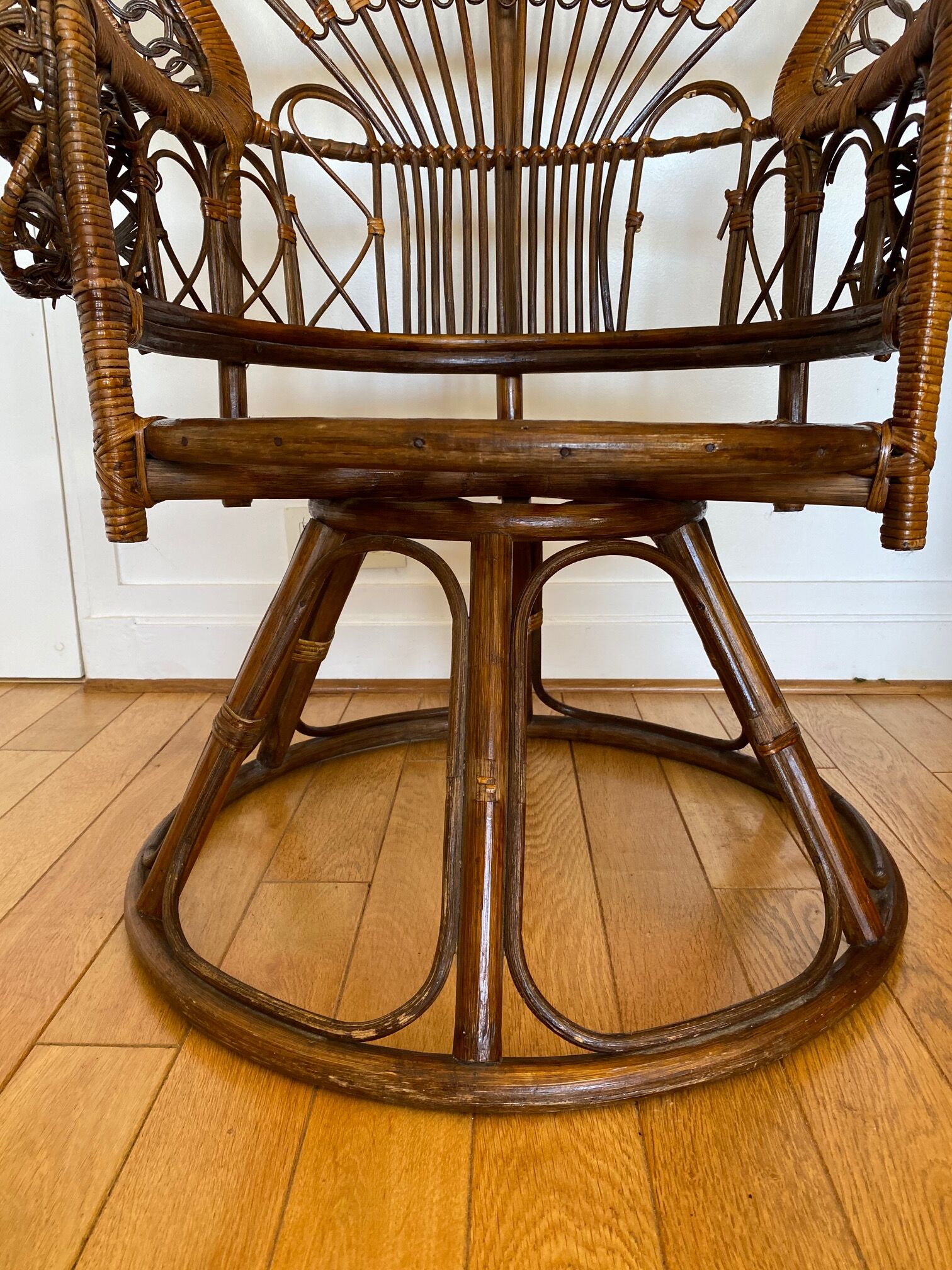 Emmanuelle adult armchair