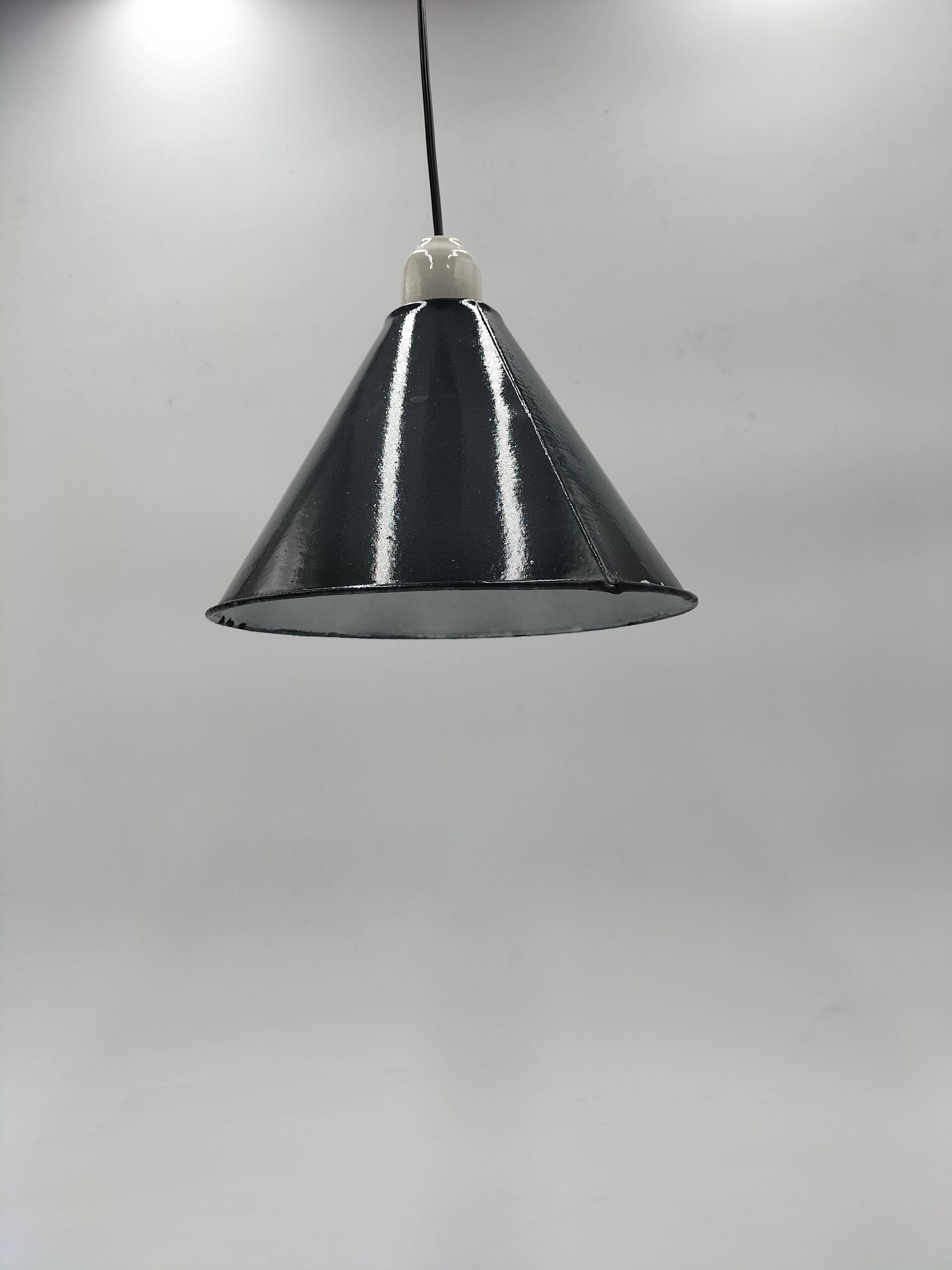 Industrial enamelled cone