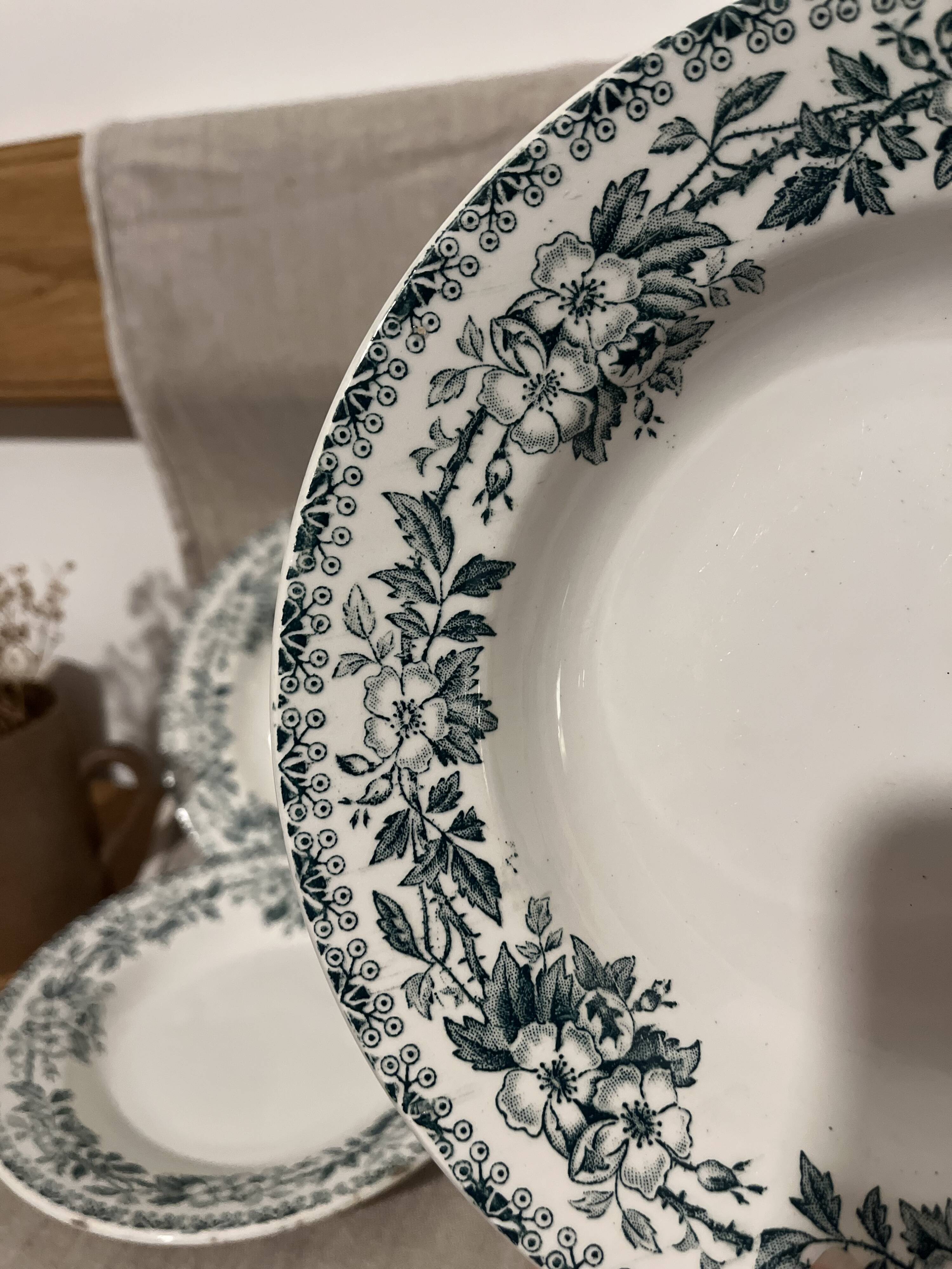 Lot 6 soup plates Guadeloupe Saint Amand