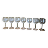 Lot de 7 verres à pied anciens en verre gravé