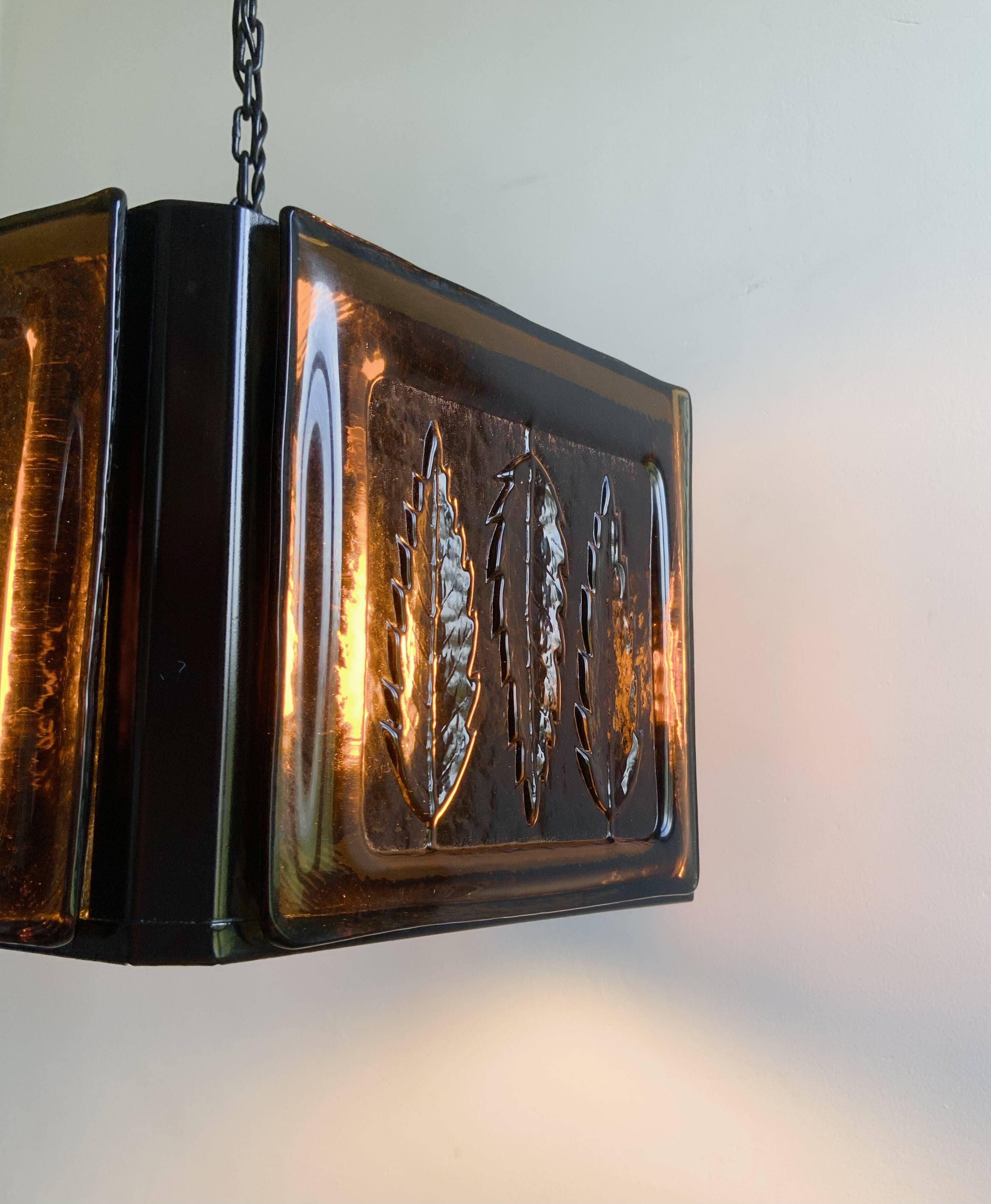 Suspension en verre ambré par Erik Hoglund Kosta Boda, années 1970