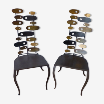 Pair of chairs with leaves