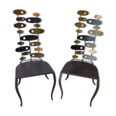 Paire de chaises aux feuilles