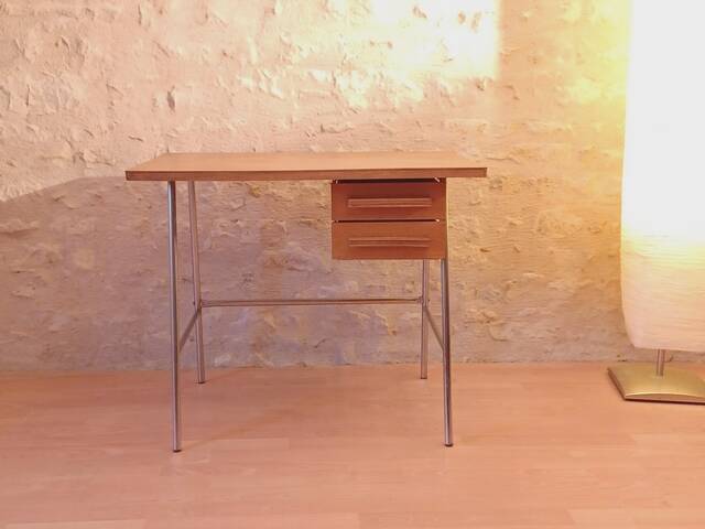 Petit bureau vintage en bois et métal