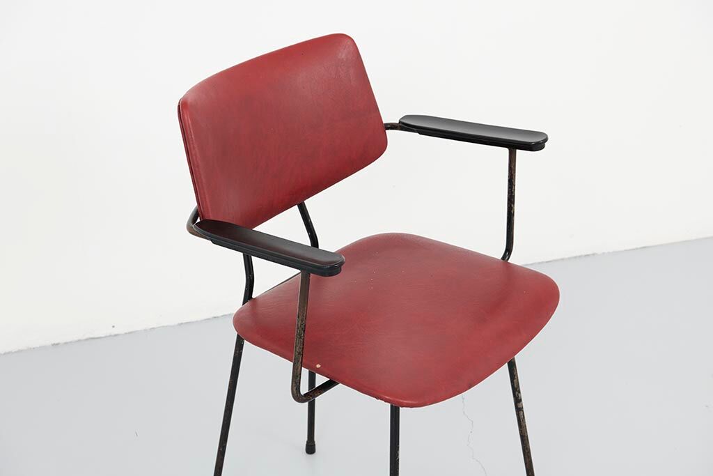 Kembo chair simili burgundy leather with armrests