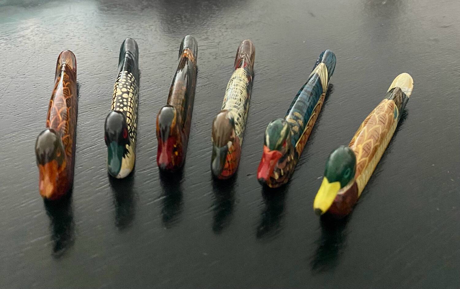 6 duck-shaped knife holders in lacquered wood
