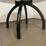 Dining table spider table Knoll