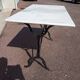 Table de bistrot en marbre pied en fer