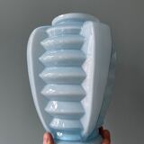 Vase Art Déco 1930 en opaline bleue