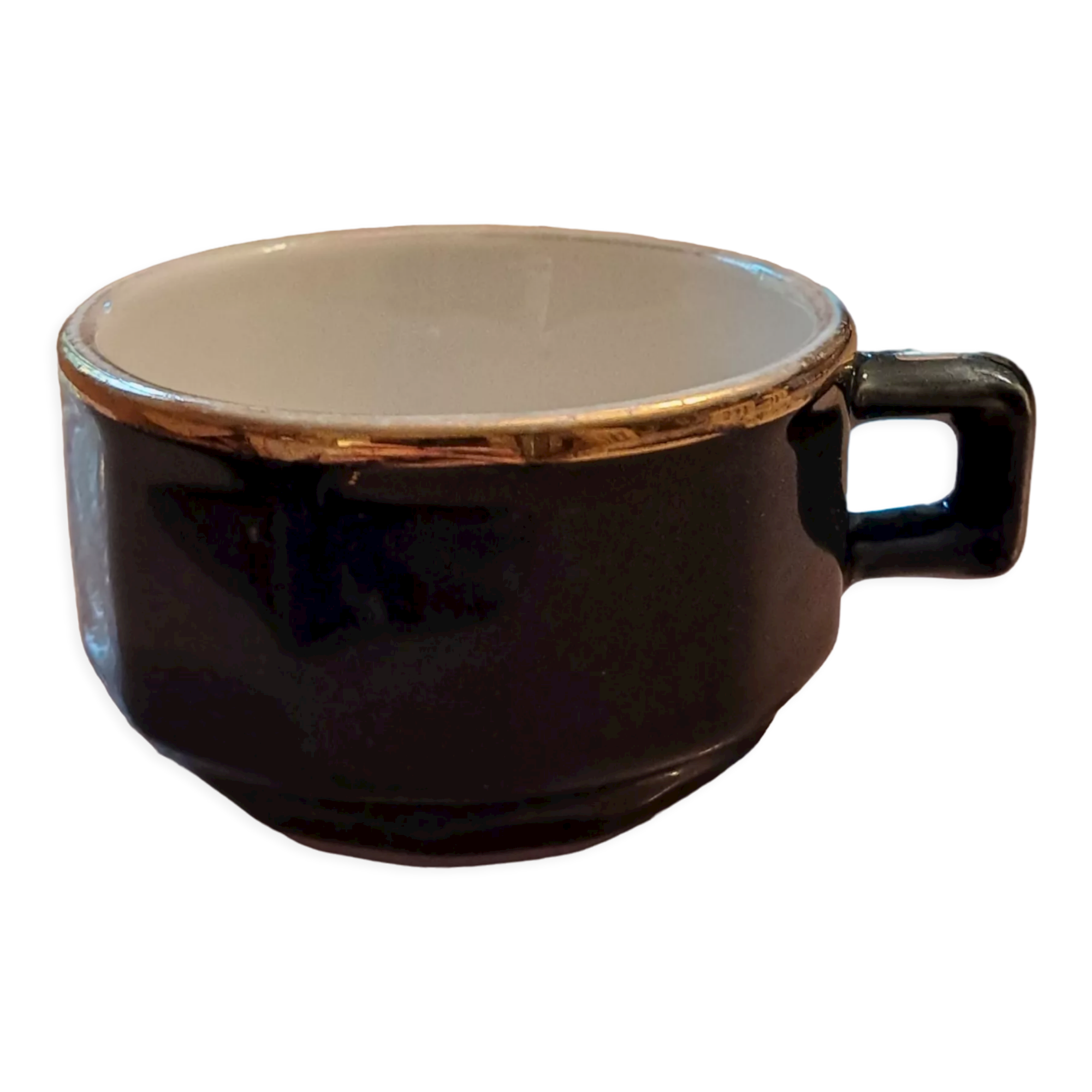 Green and gold coffee cups and sub-cups