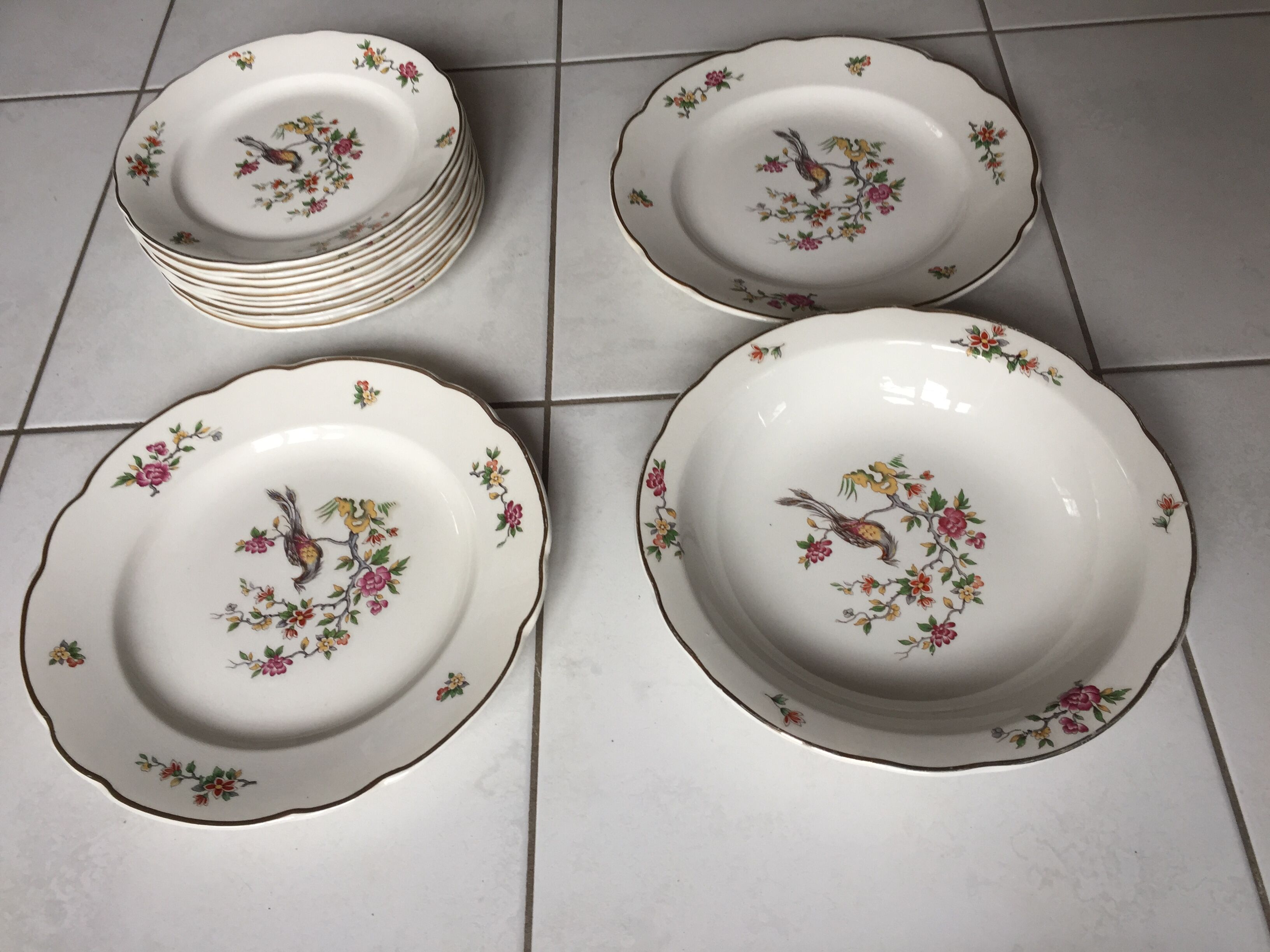 10 plates and 3 vintage dishes Digoin Sarreguemines Condé model