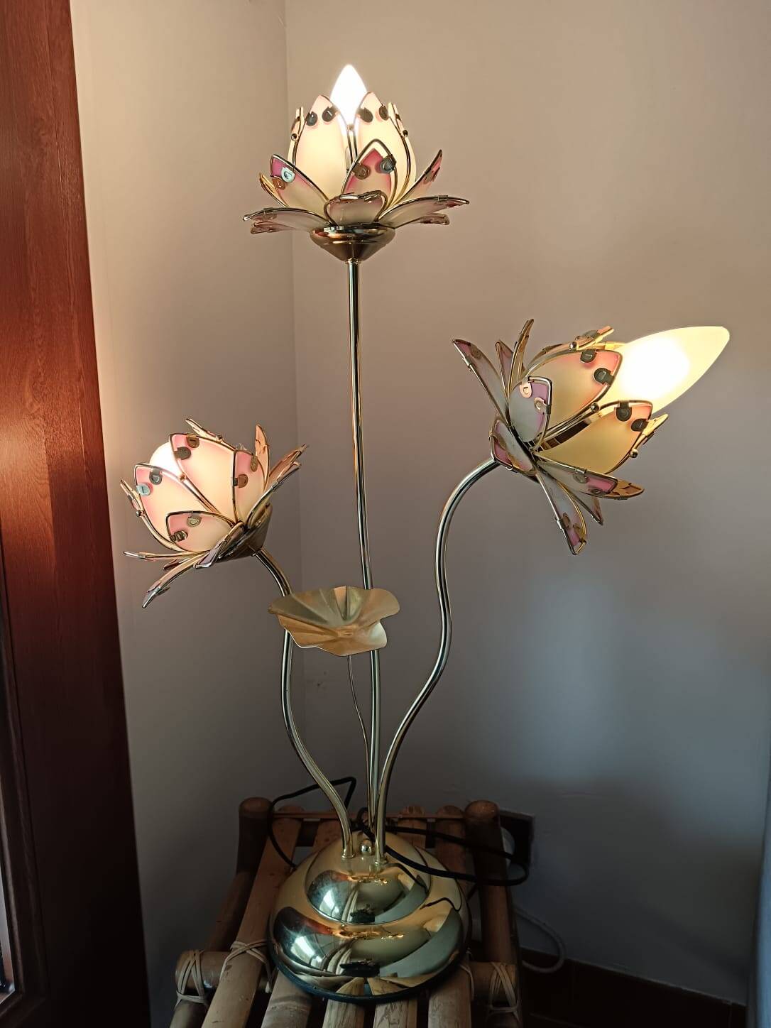 Lampe rétro nénuphar Kema Keur