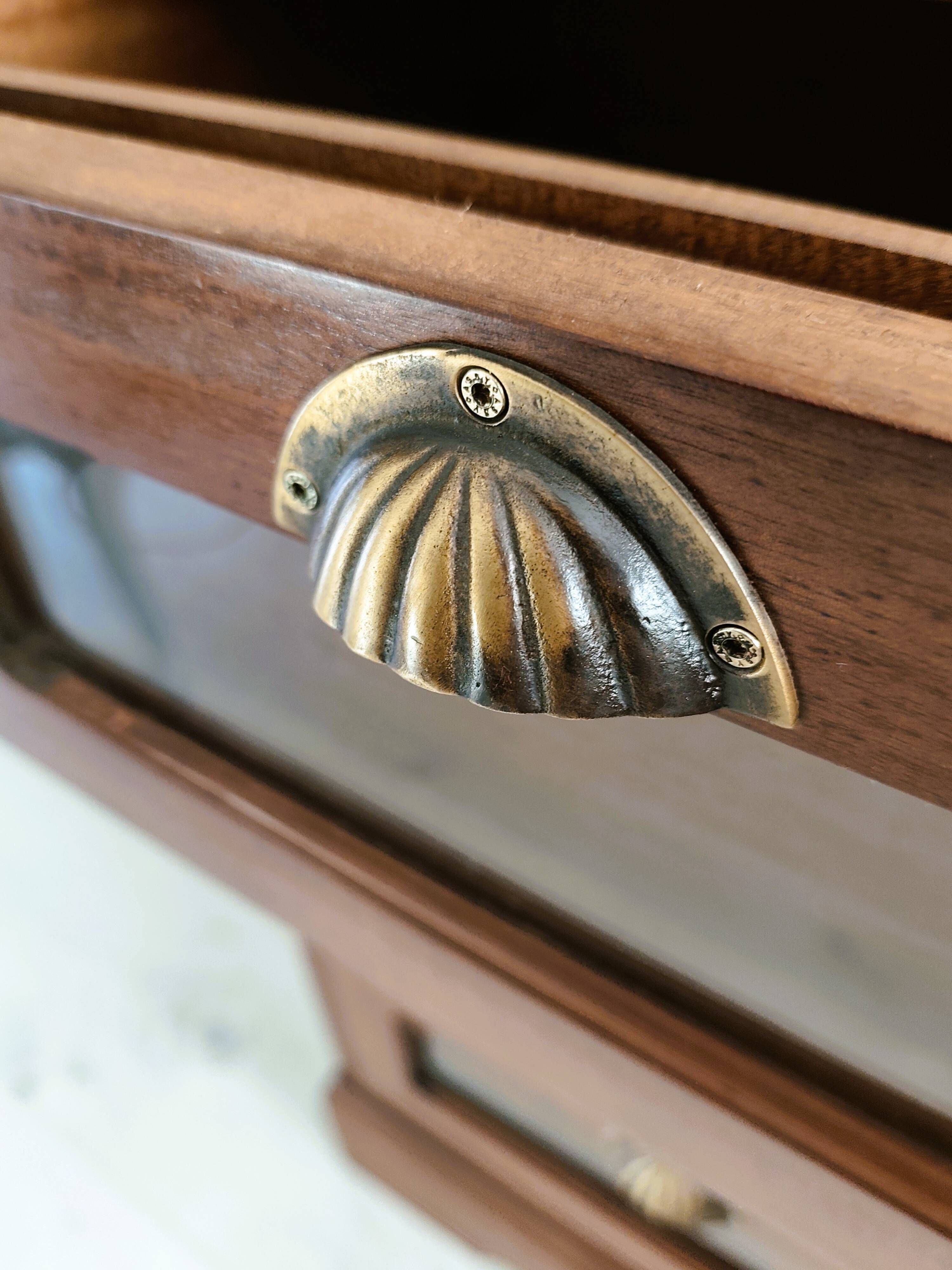 Meuble en bois ancien a 3 tiroirs esprit brocante chic