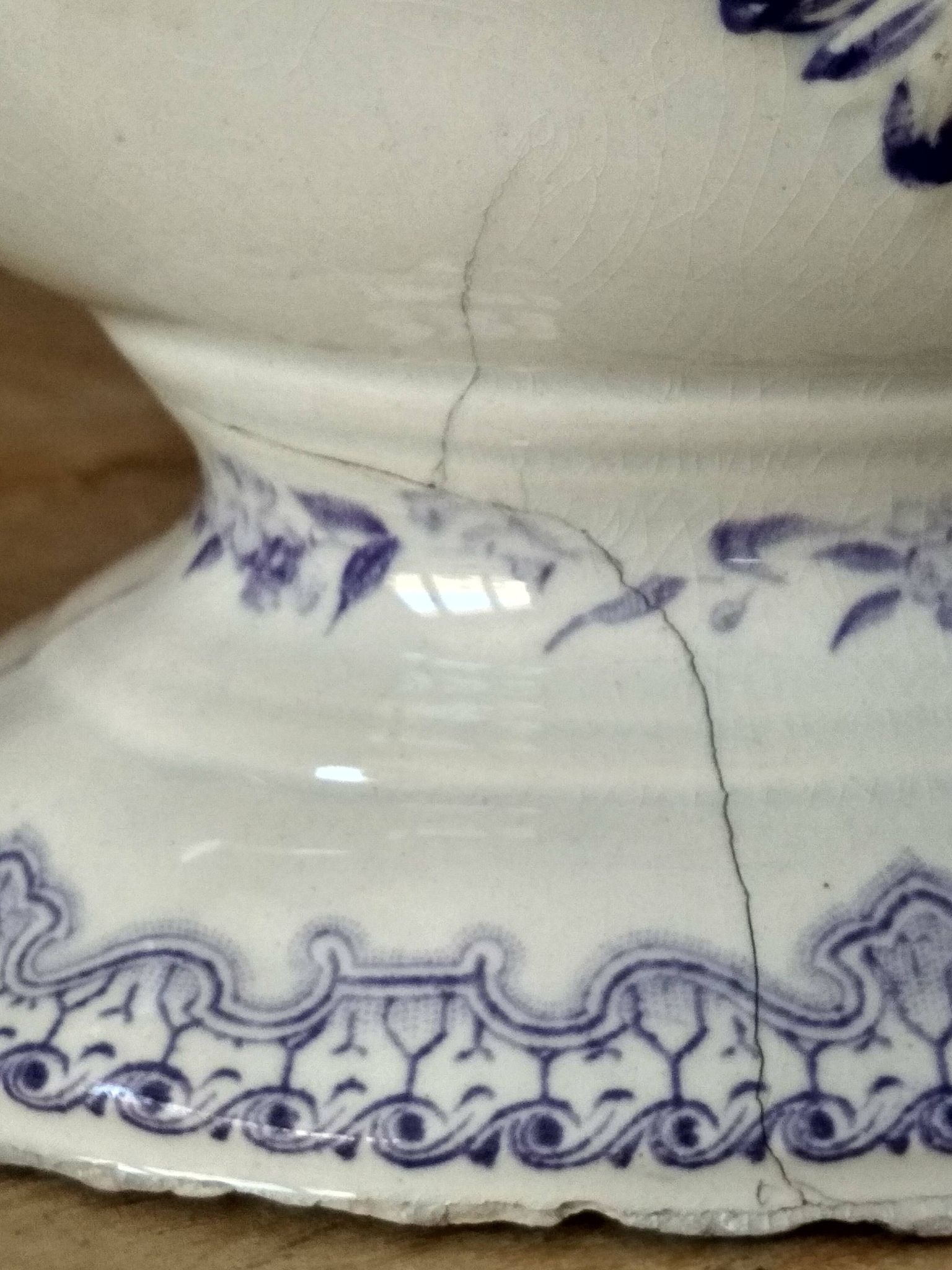 Iron earth gravy boat, Bouquet Creil & Montereau model, early 20th century