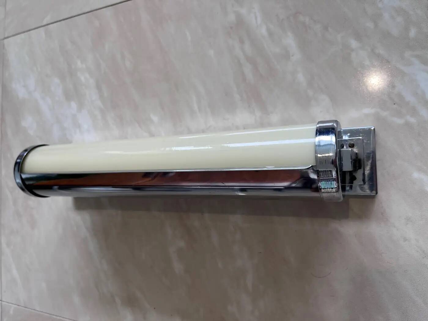 Big chrome Bauhaus / functionalist wall lamp with lampshade - 1930s