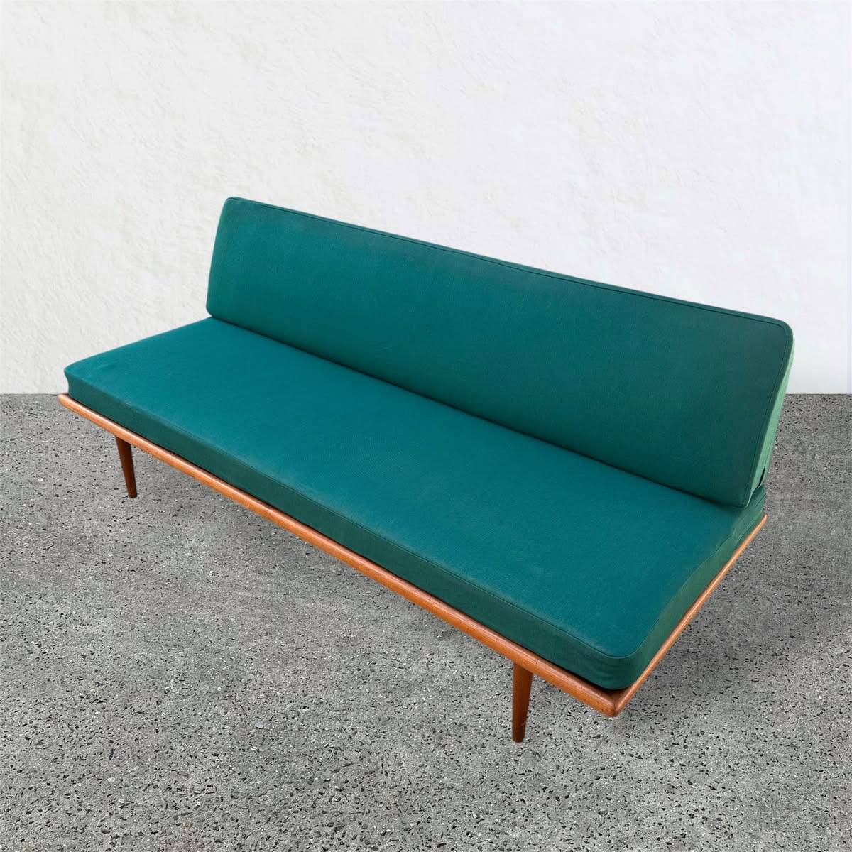 Canapé « Minerva » par P. Hvidt & O. Molgaard Nielsen, 1960