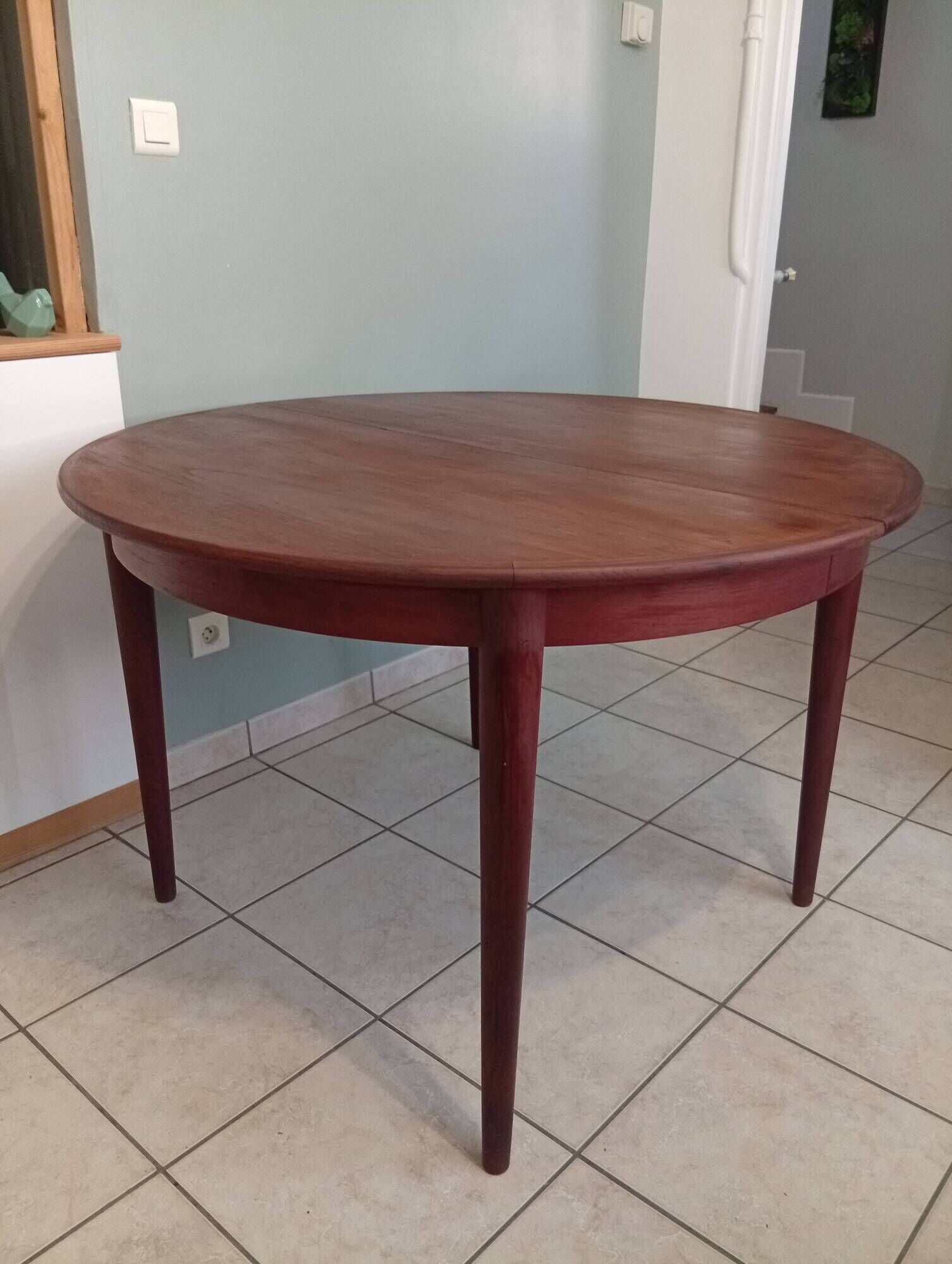 Round teak table by Johannes Andersen for Mobler Samcom Scandinavian.