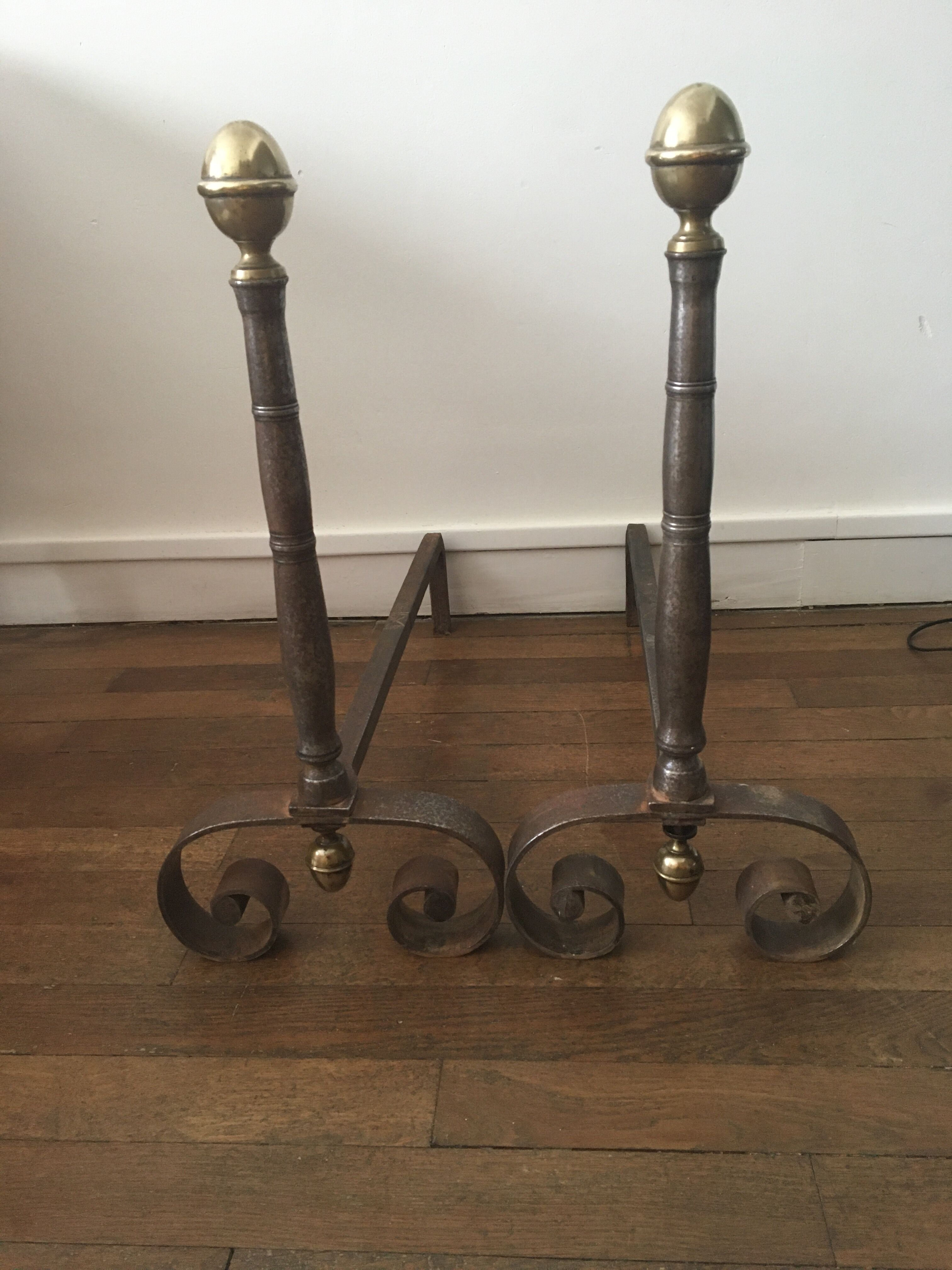 Paire de chenets ancien en fonte et laiton