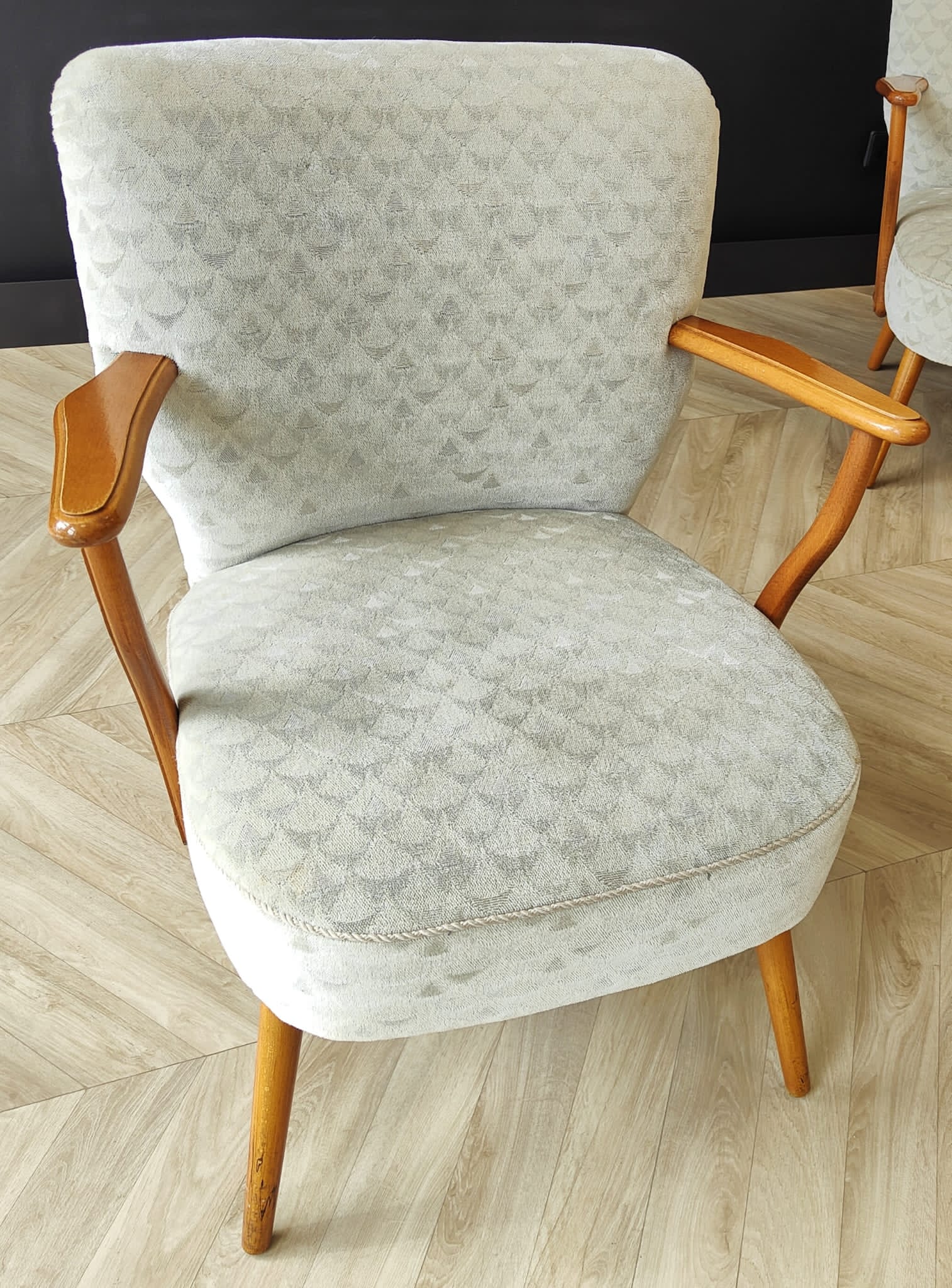 Two Mid Century cocktail chairs | set of 2 chairs