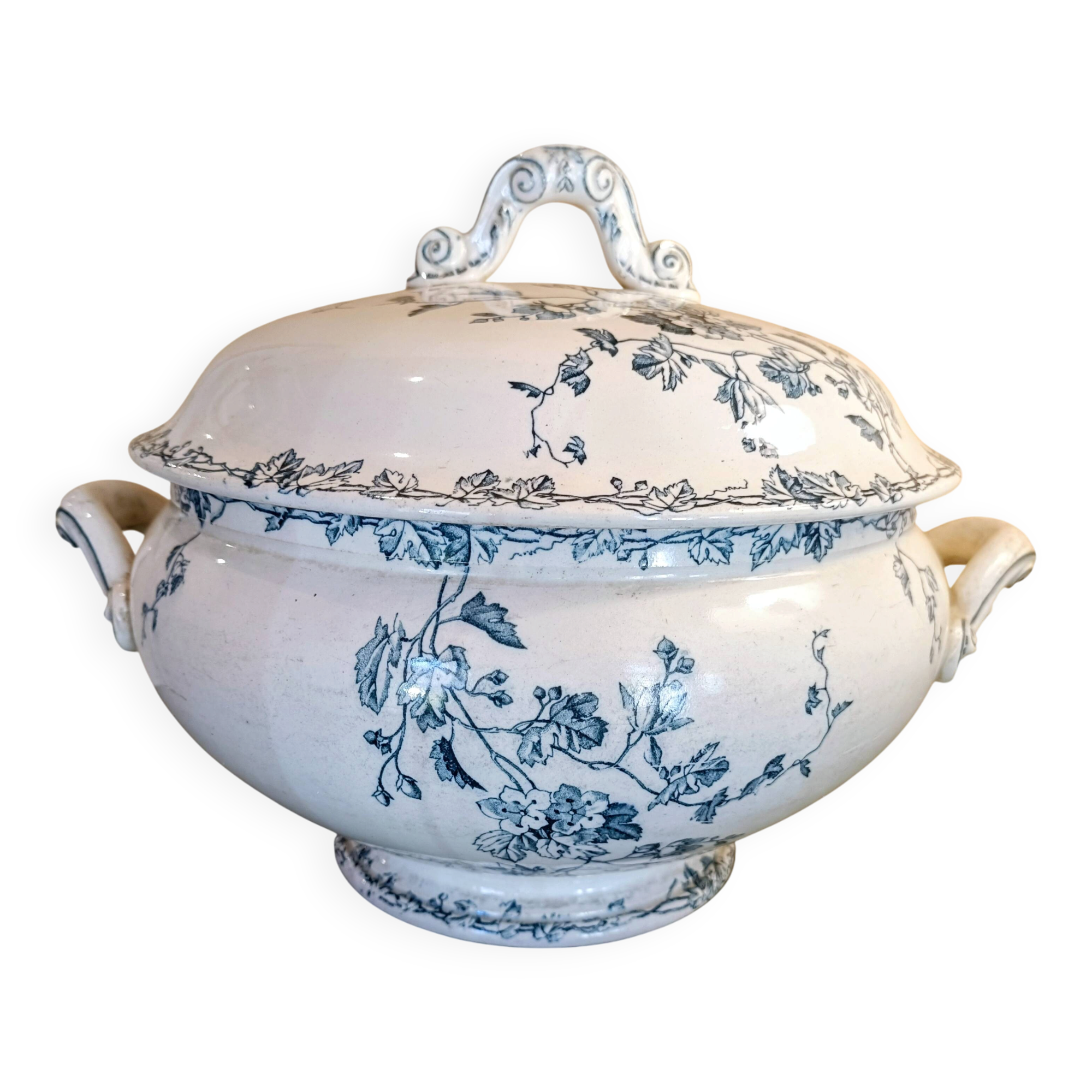 Large soup tureen blue and white ironstone K G Lunéville