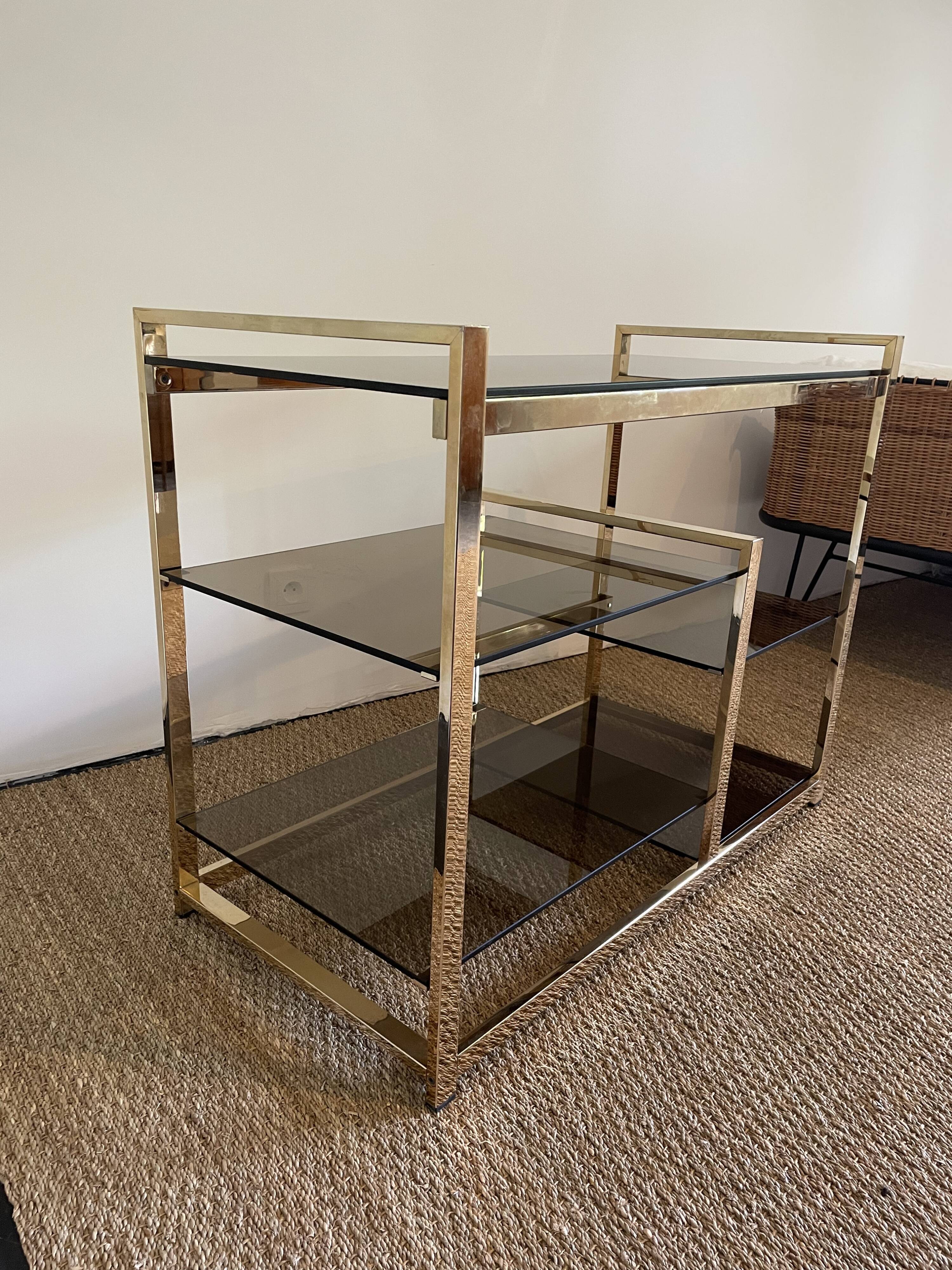 Low shelf gold metal design 70/80