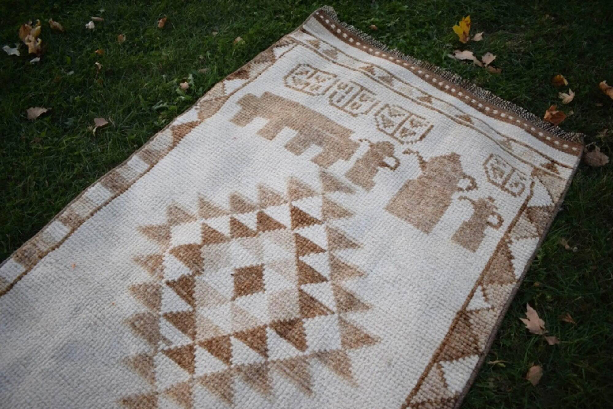 Vintage Turkish hallway rug 90x404 cm