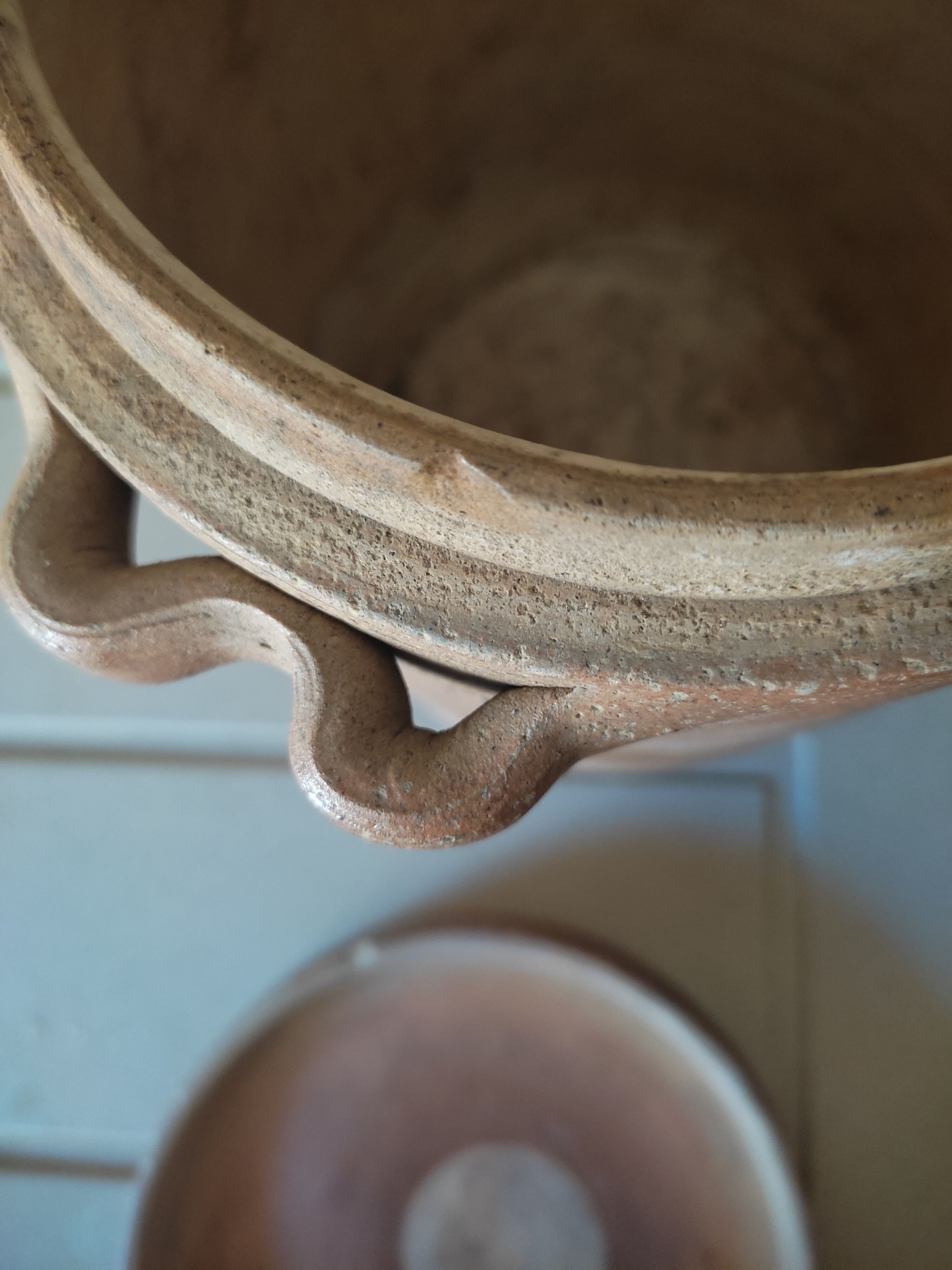 Sandstone condiment pot