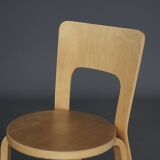 Chaises modèle 66 d'Alvar Aalto pour Artek, années 1980