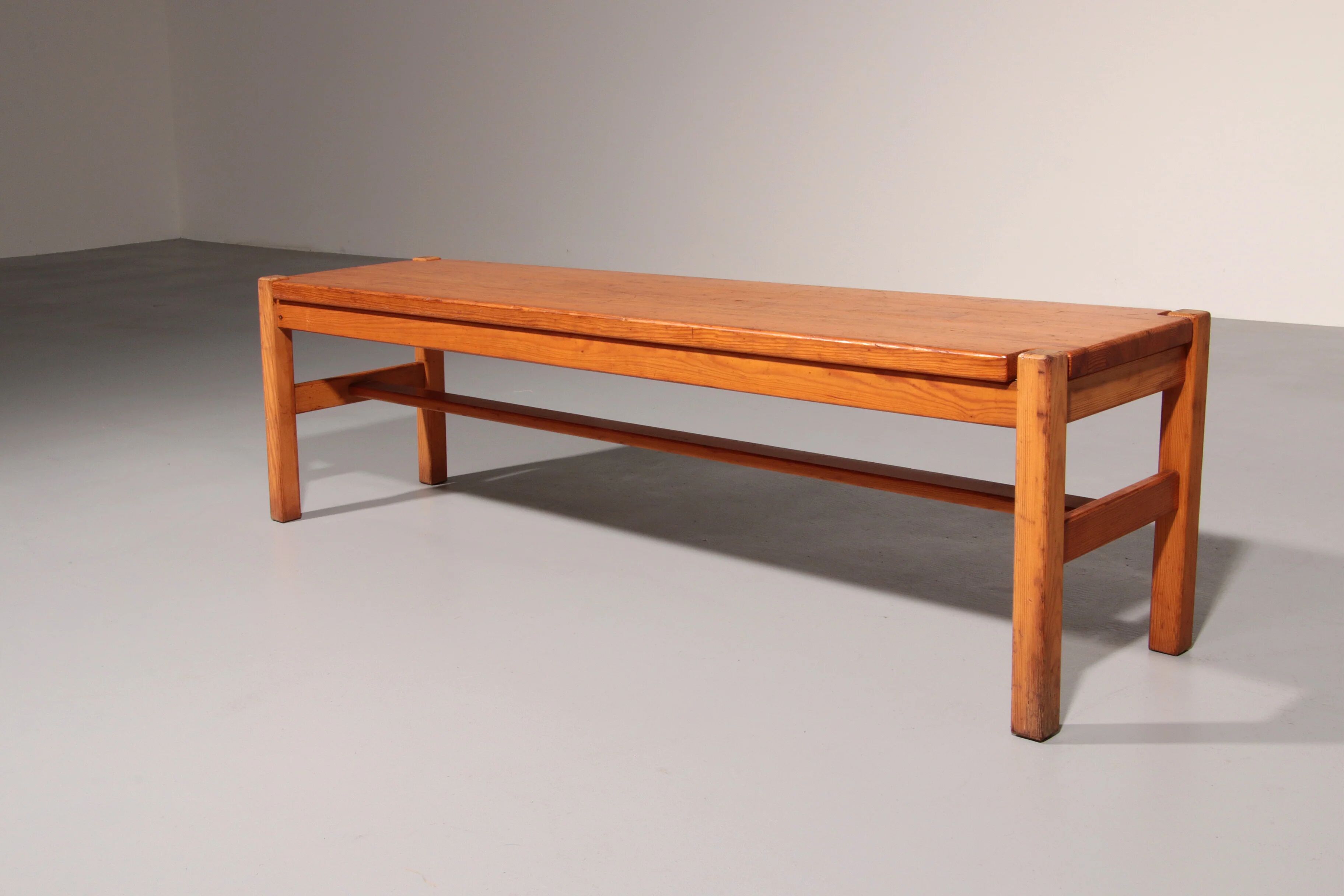 Banc en pin Ilmari Tapiovaara fabriqué en Scandinavie, 1960