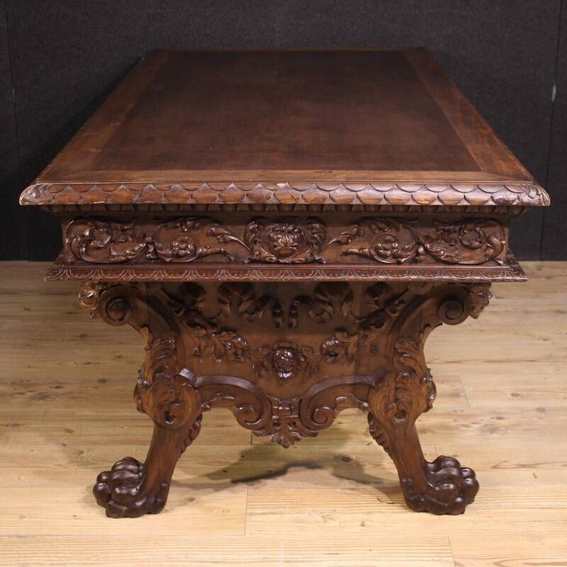 Great mid-20th-century Tuscan table