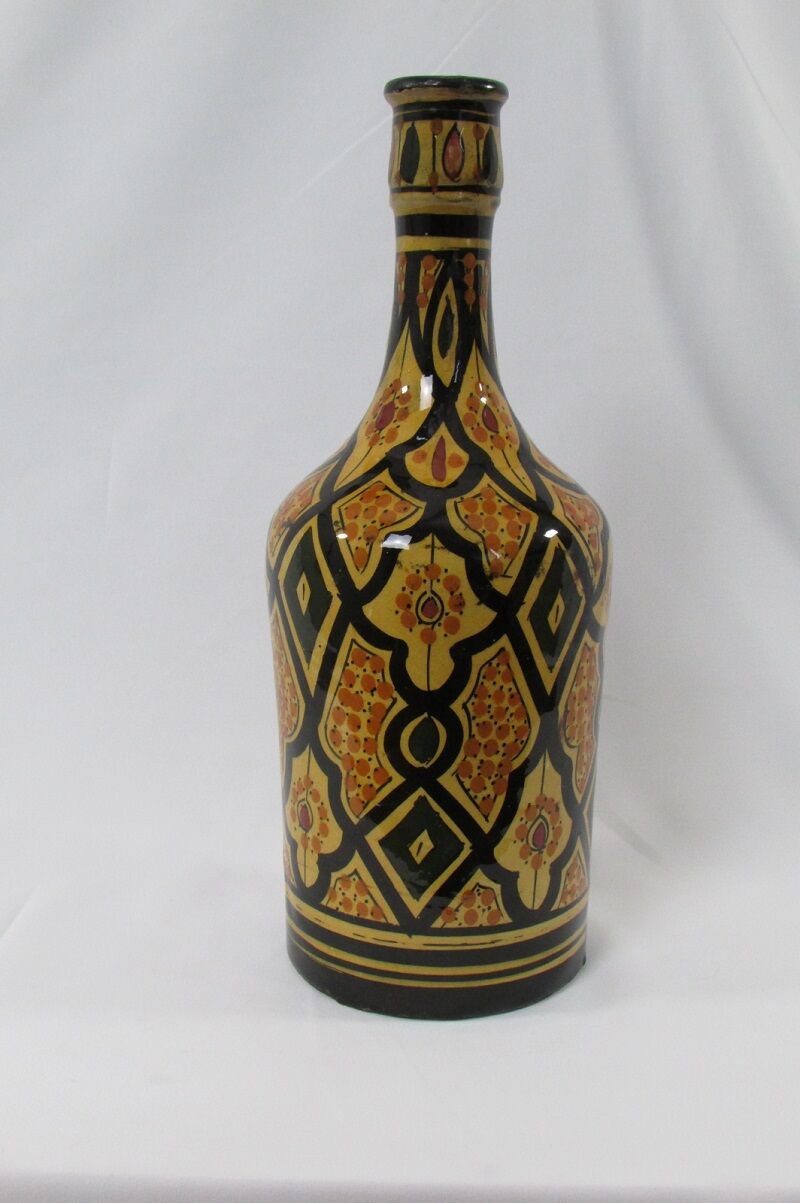 Moroccan enamelled terracotta bottle: Safi