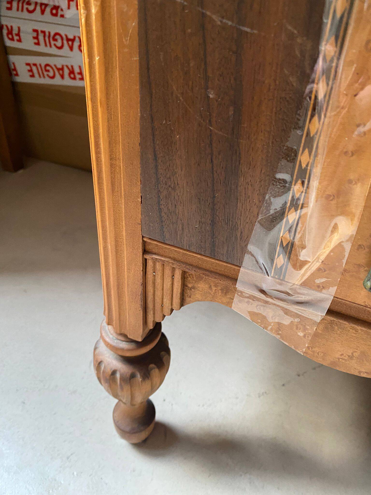 Dressing table with inlaid mahogany mirror - Philadelphia, 1925