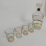 Liqueur carafe and its 4 small glasses