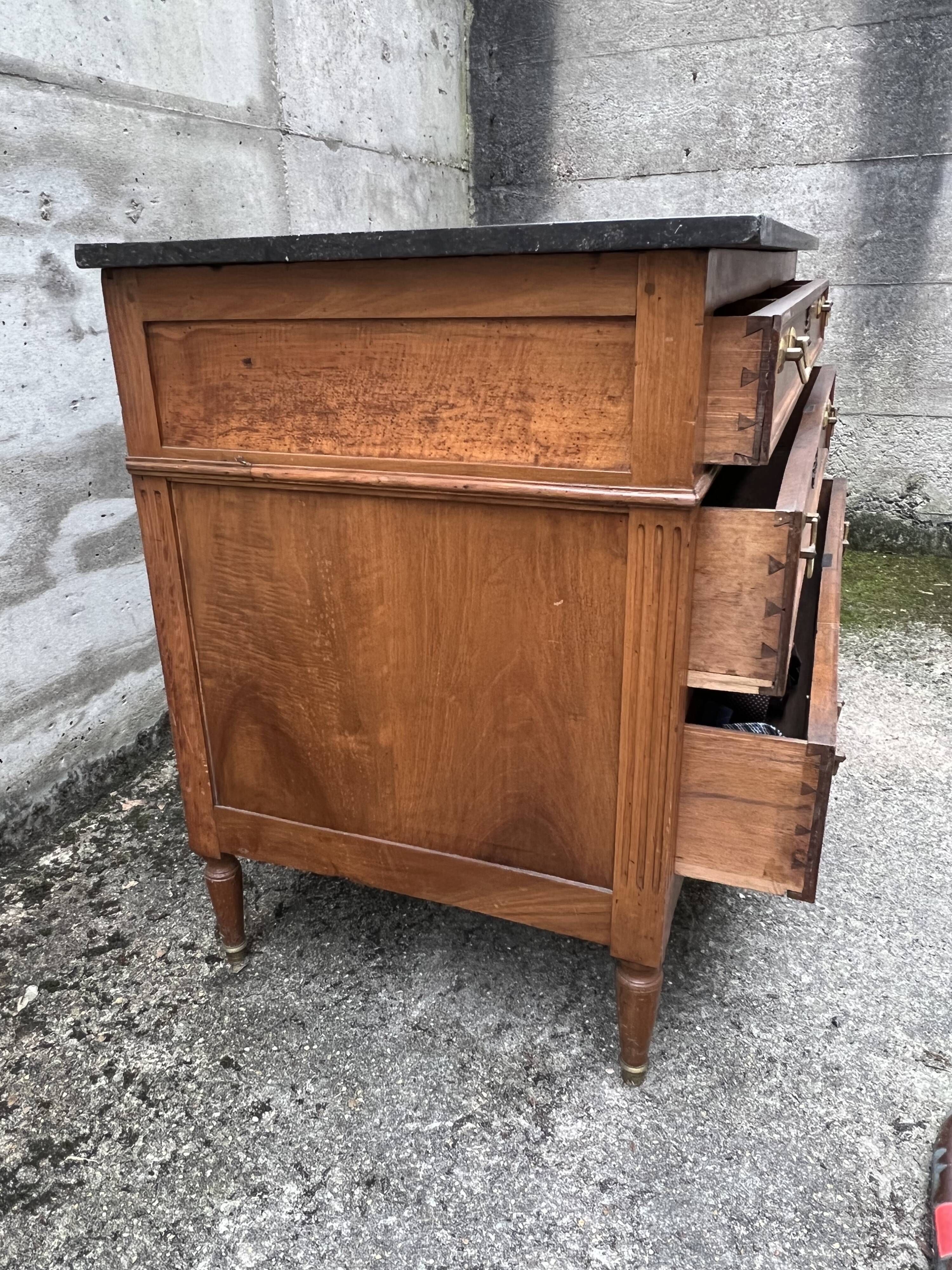 Louis XVI style chest of drawers in walnut, marble top
