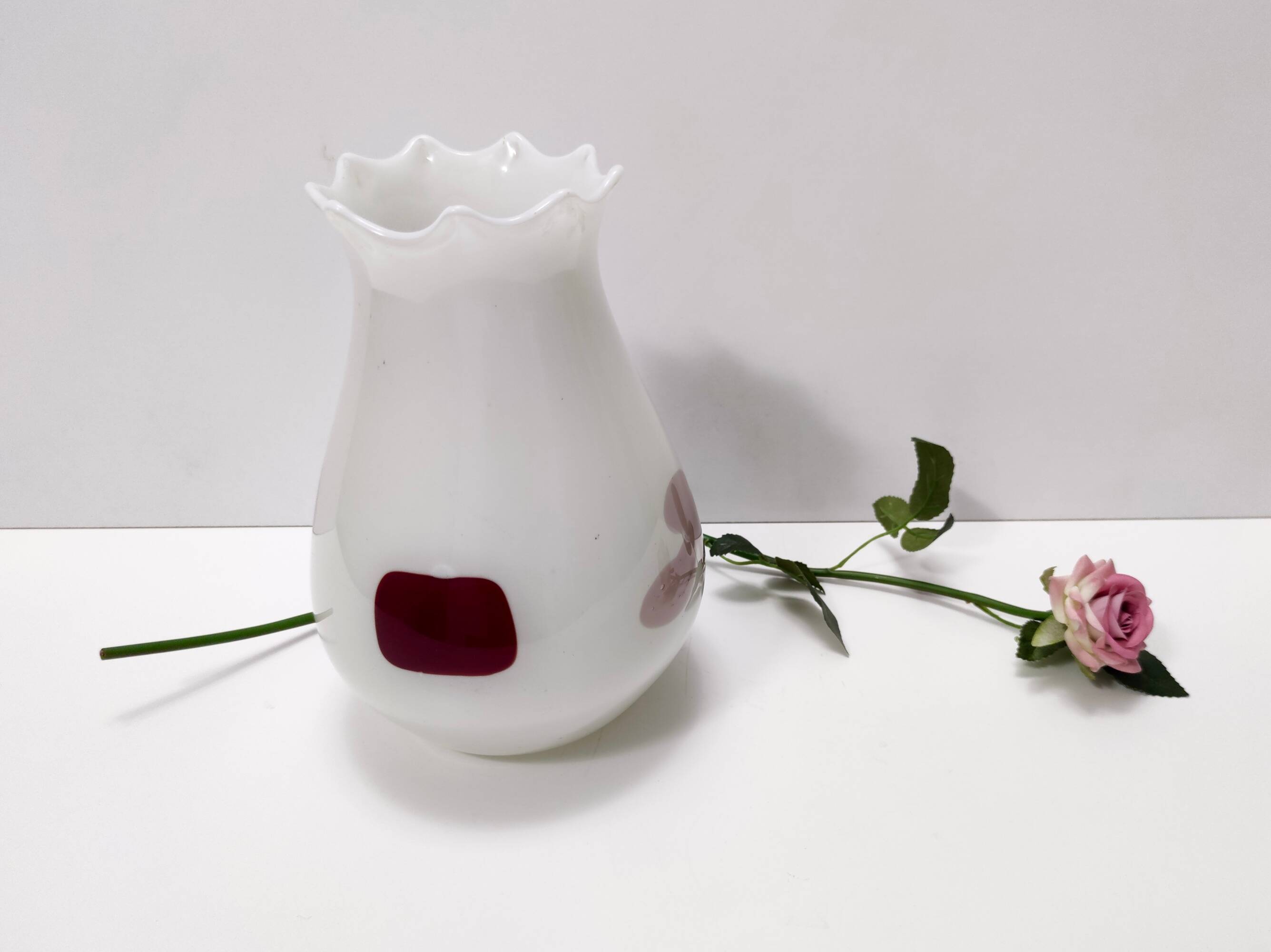 White Murano Glass Vase attr. to Dino Martens for Aureliano Toso