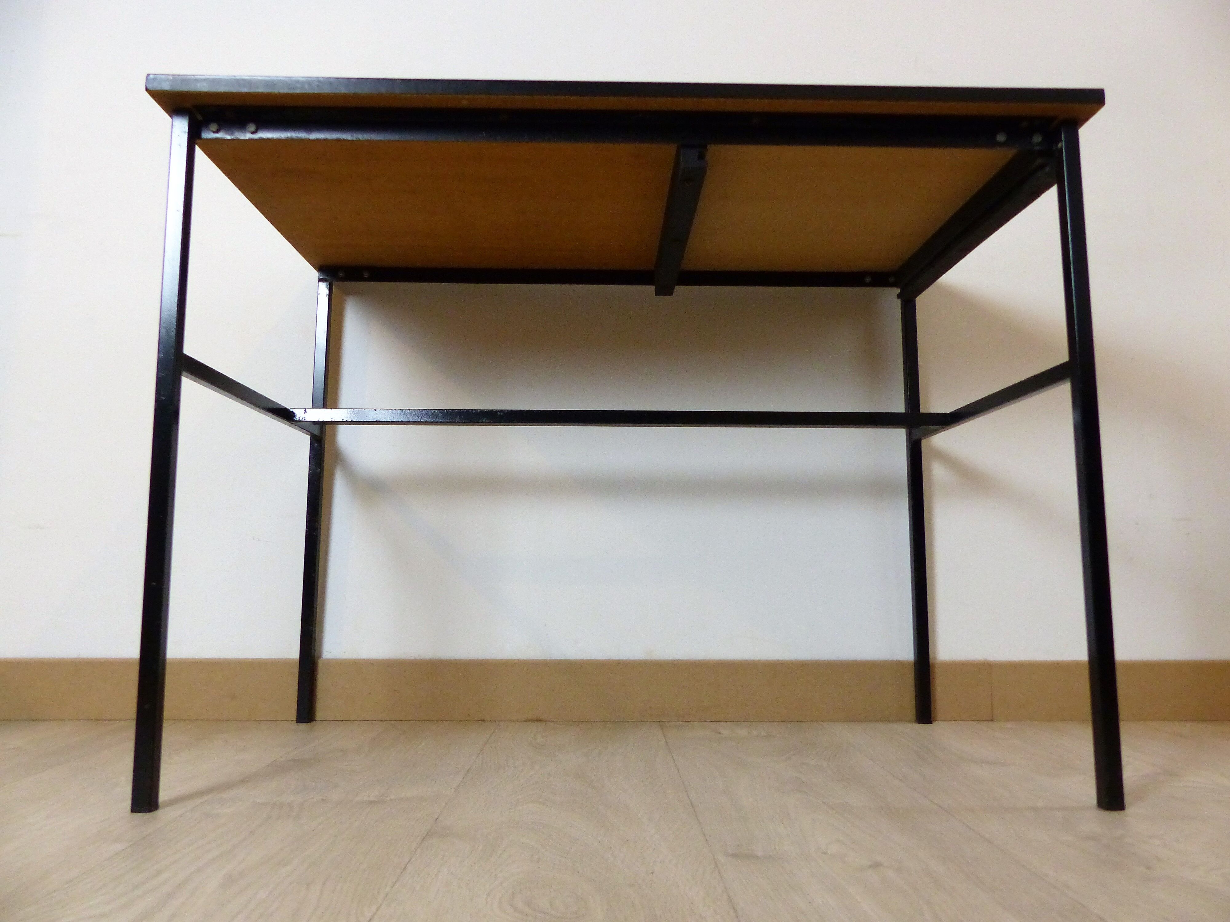 Pierre Guariche's "Junior" office for Meurop