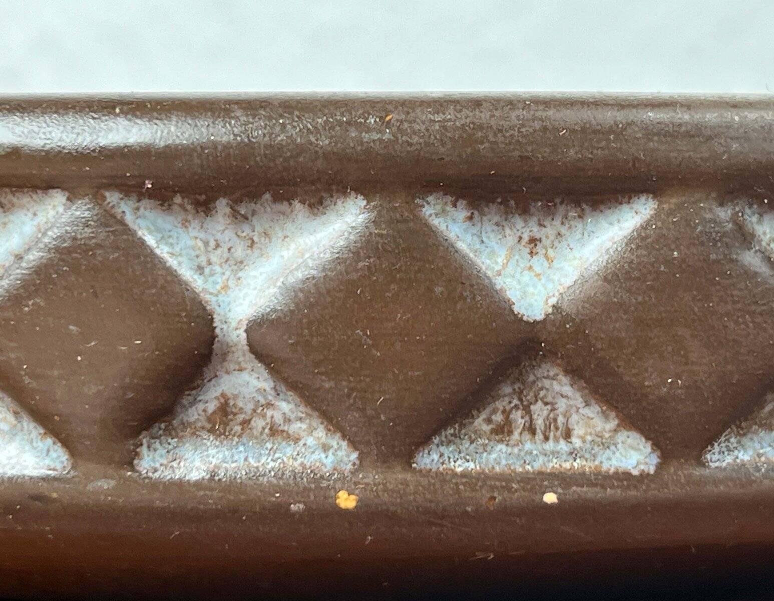 Bowl in modern Danish studio pottery from the mid-century by Frank Keramik, 1960s.