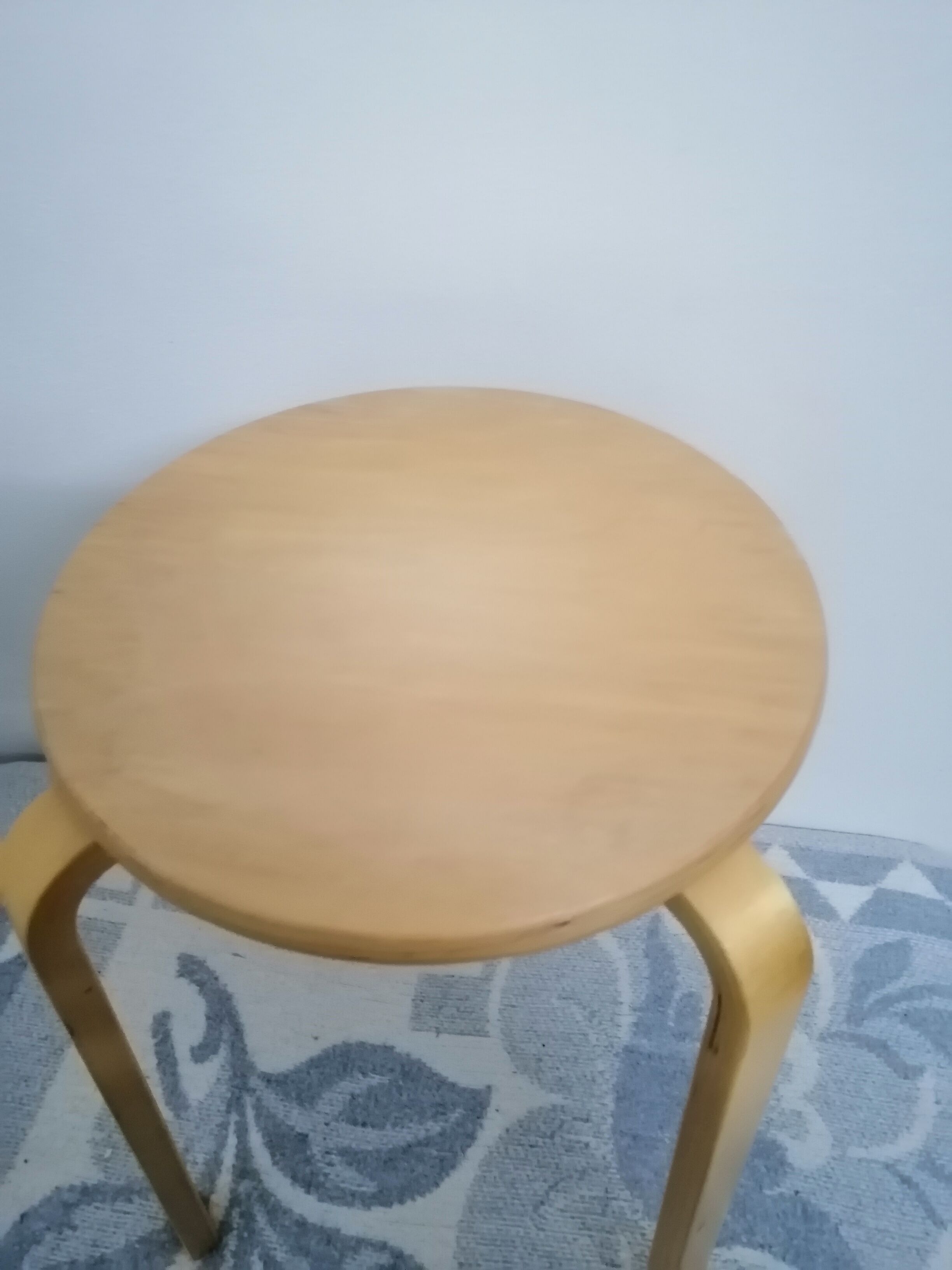 Tabouret en bois