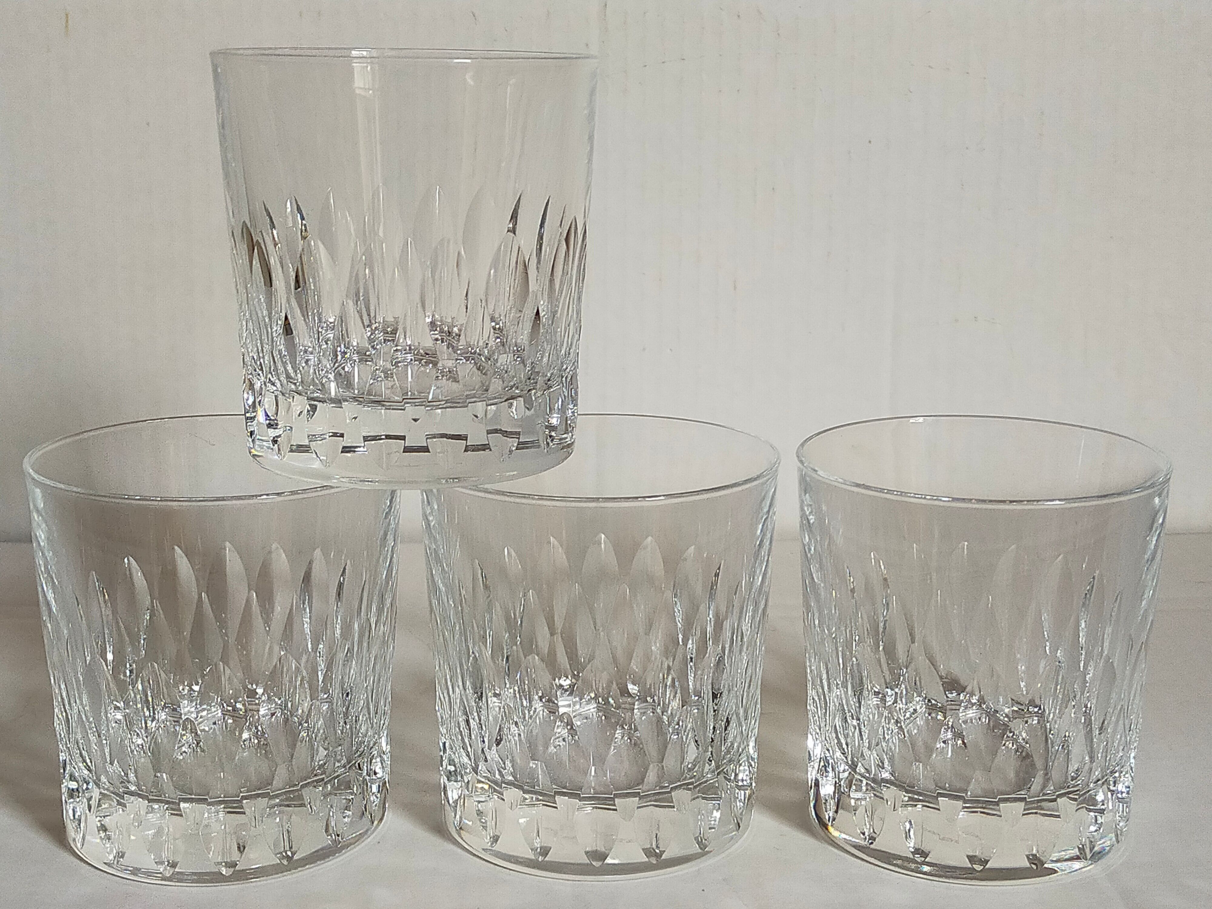 Quatre verres gobelets à whisky en cristal d'Arques vintages