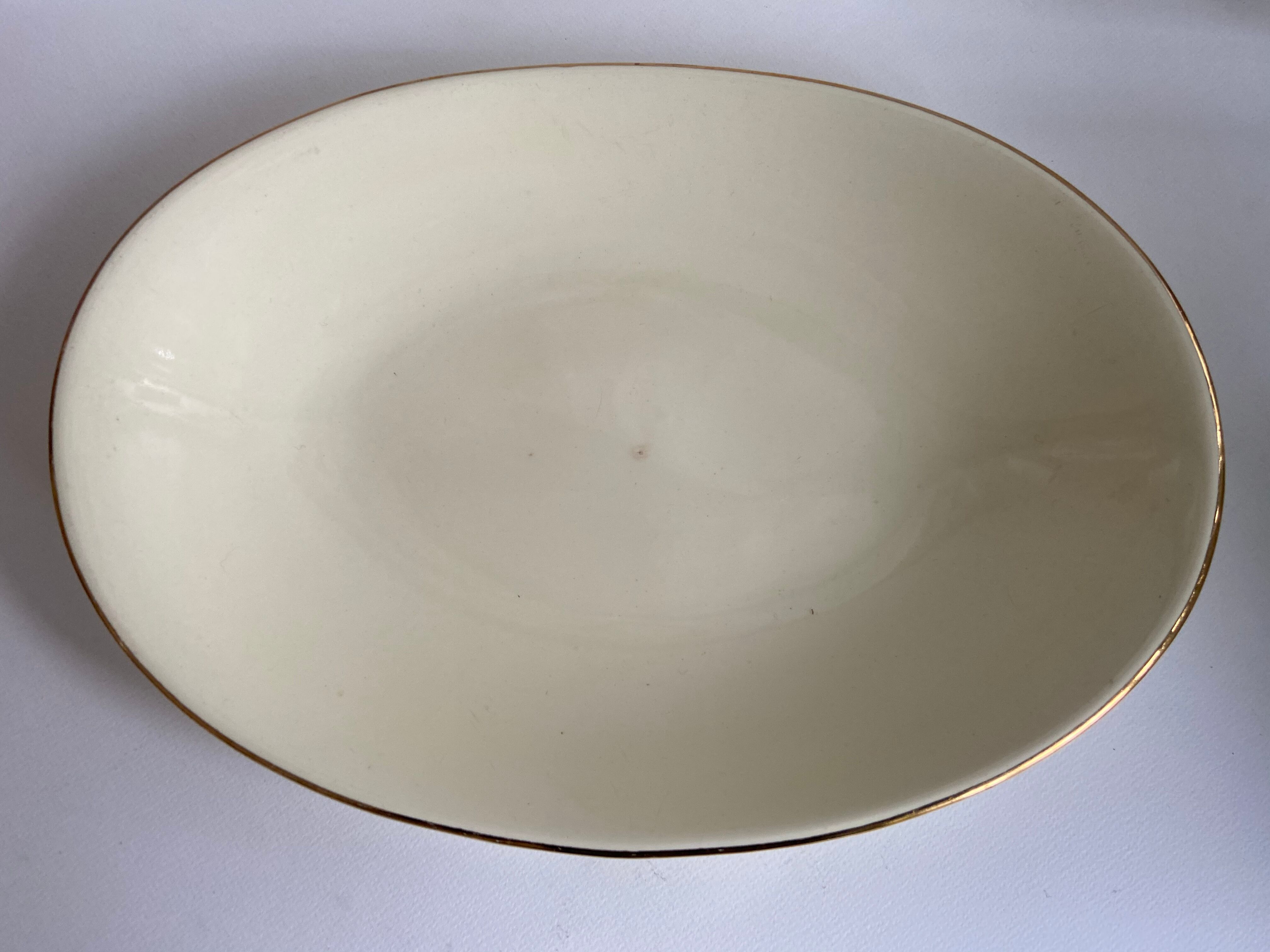 Dish in earthenware
