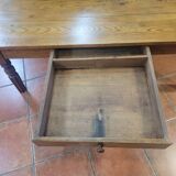 Table basse ancienne avec 1 tiroir