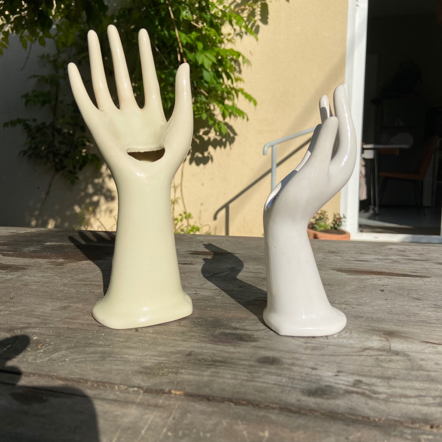 Mains en céramique
