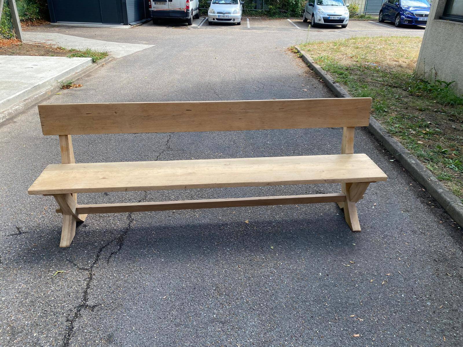 Monastery bench with a 220 cm backrest, renovated in raw solid oak with X legs.