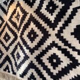 Woven carpet with small diamond patterns, 170x235 cm