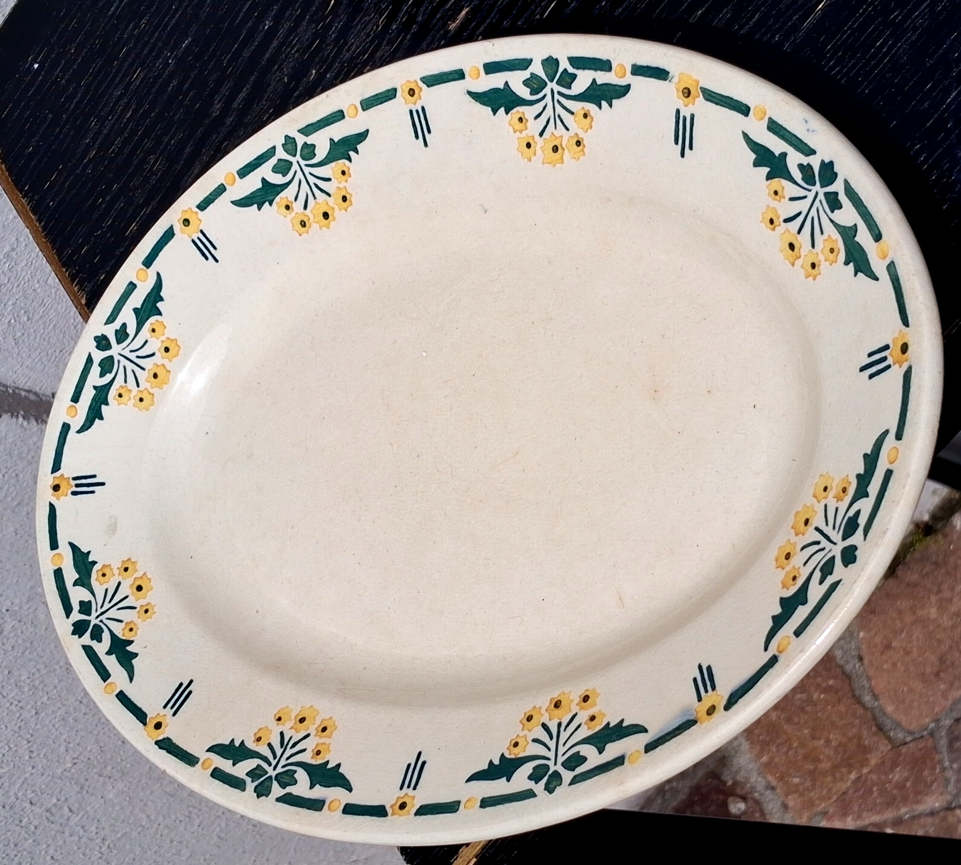 Dining table service, ironstone, Choisy le Roi