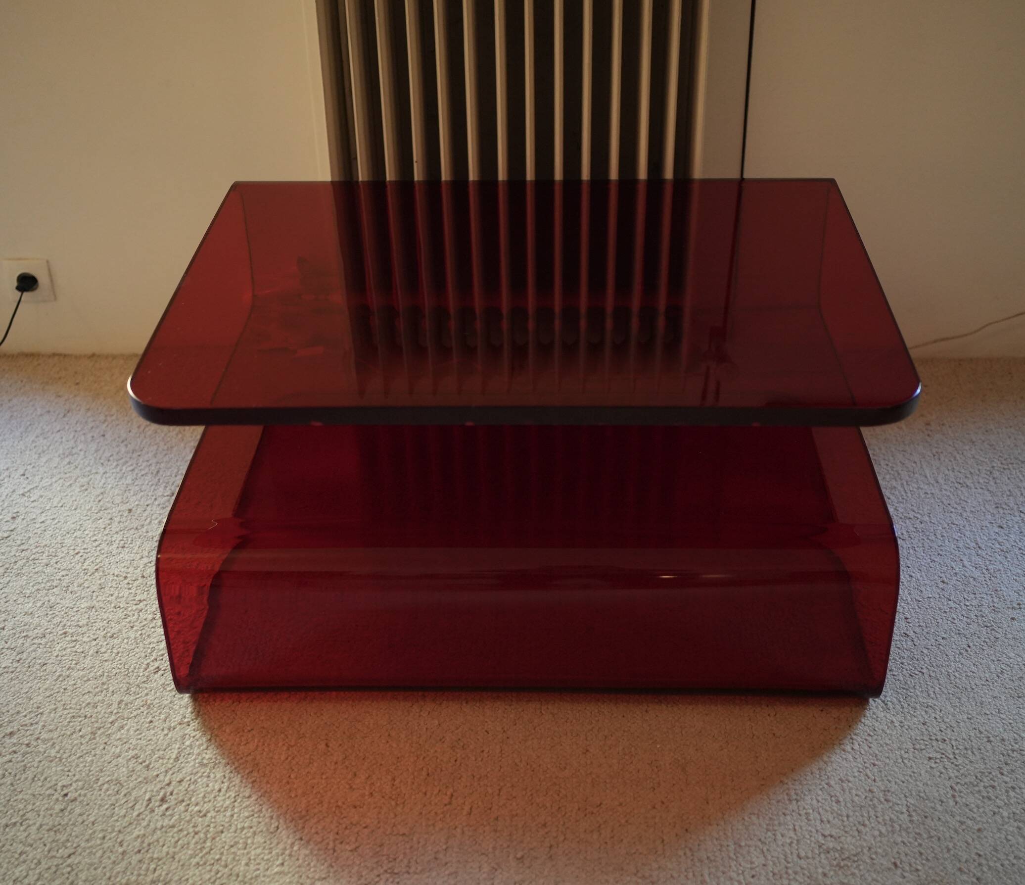 Red Plexiglass Coffee Table from the 1970s, French Design, Aesthetic